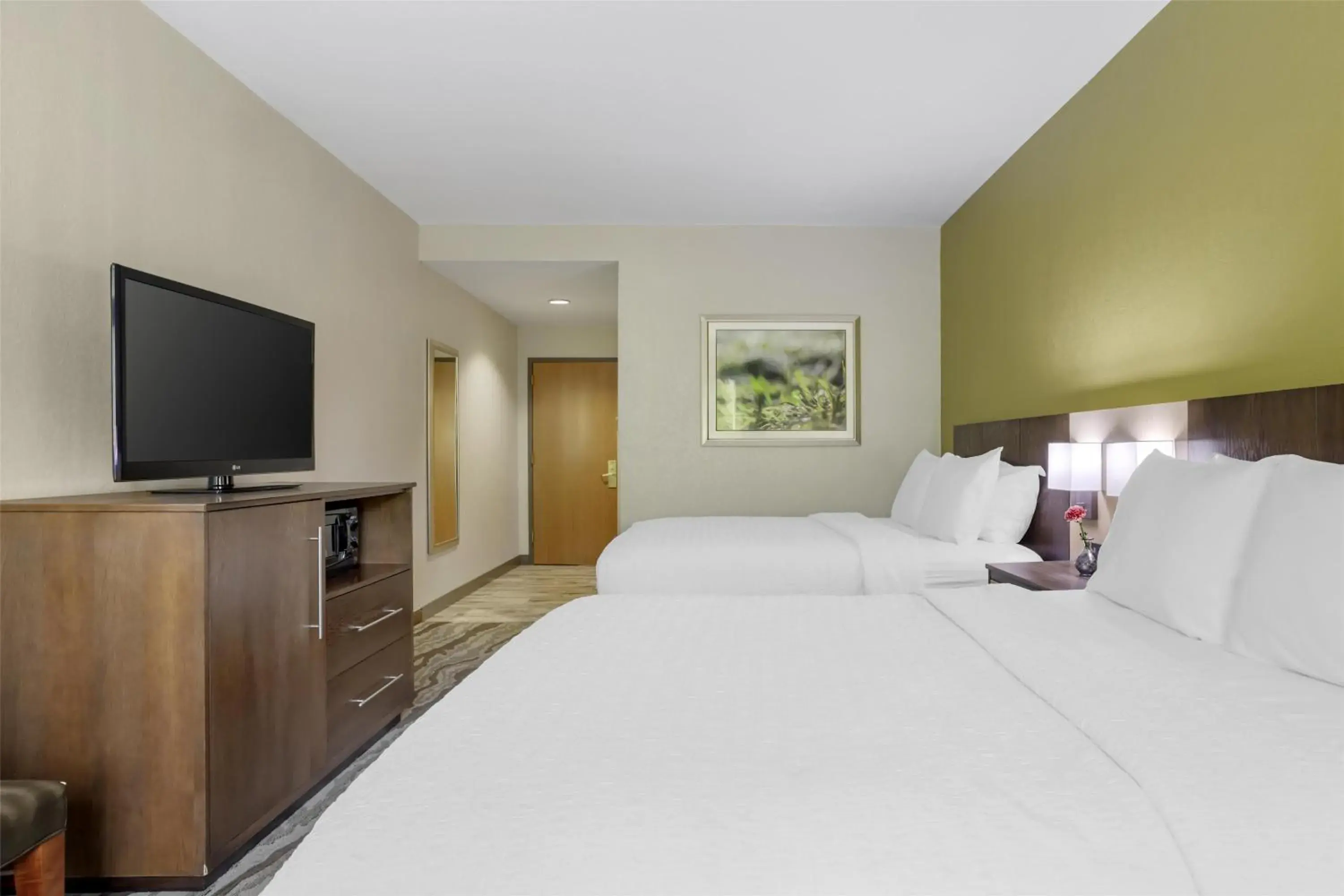 Queen Room with Two Queen Beds in Best Western Plus River Escape Sylva / Dillsboro Queen Room with Two Queen Beds in Best Western Plus River Escape Sylva / Dillsboro