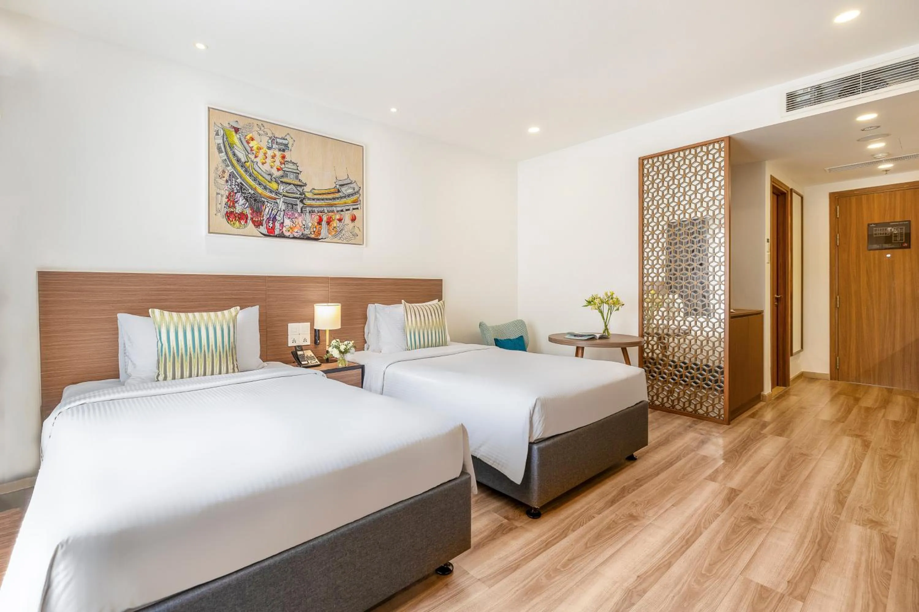 Bed in T-Ritz Saigon Hotel & Apartment