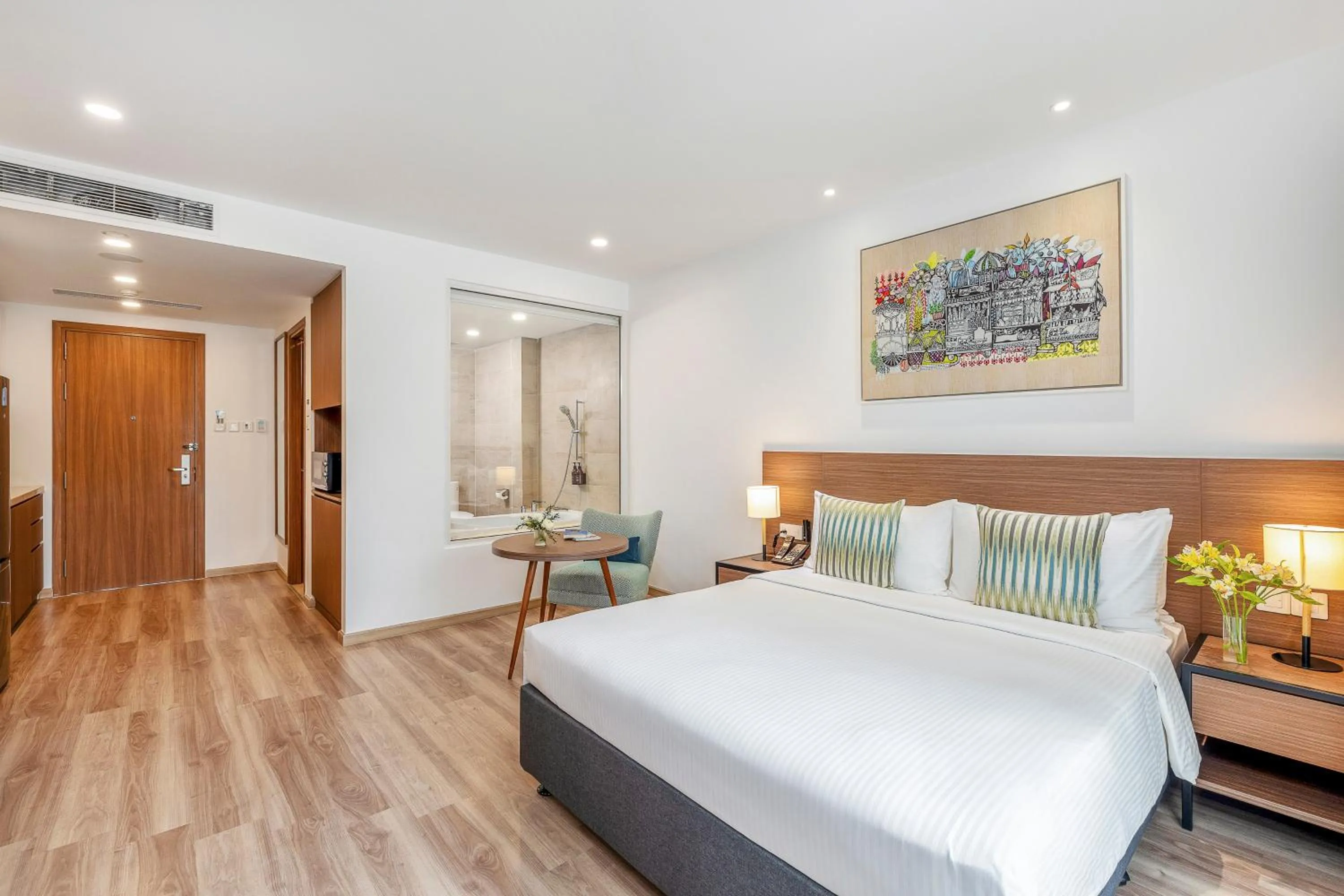 Bed in T-Ritz Saigon Hotel & Apartment