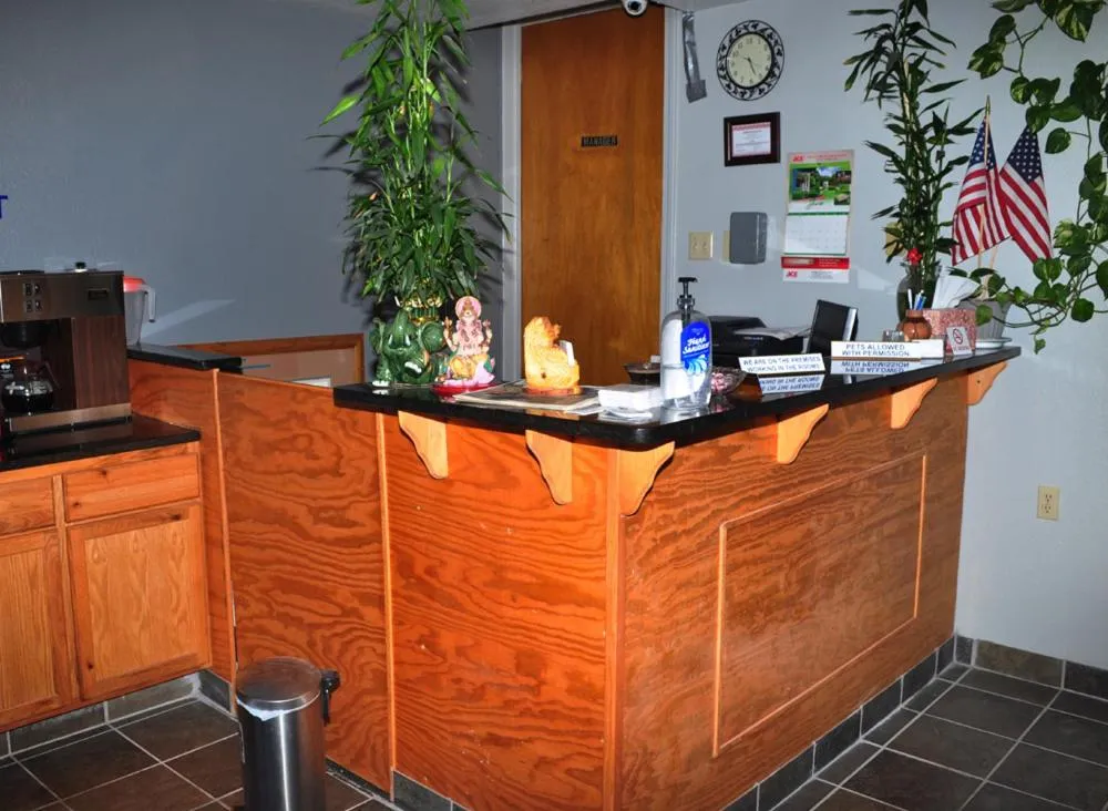 Lobby or reception in Bestway Inn