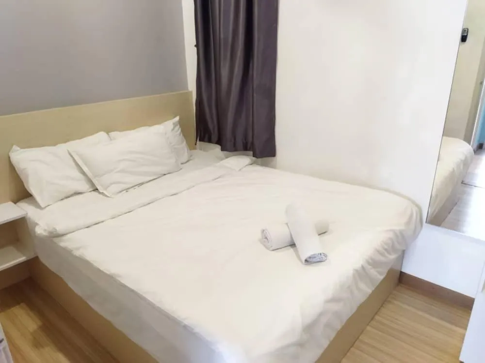 Bed in ExcluSuites Malacca @ The Wave Residence