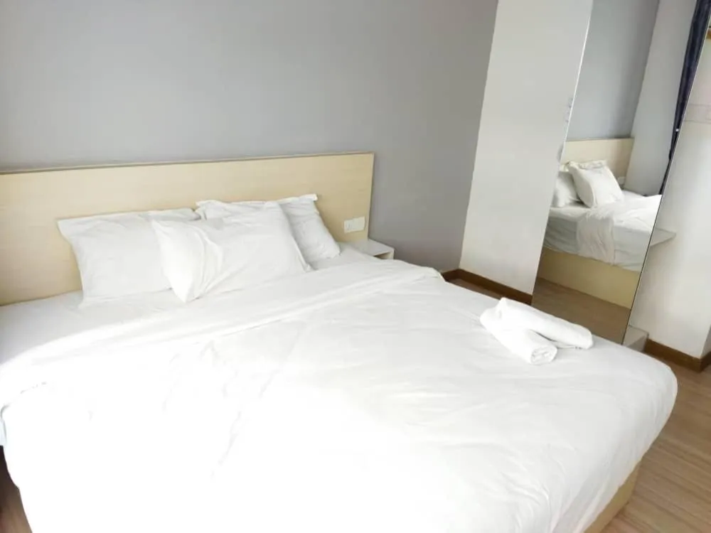 Bed in ExcluSuites Malacca @ The Wave Residence