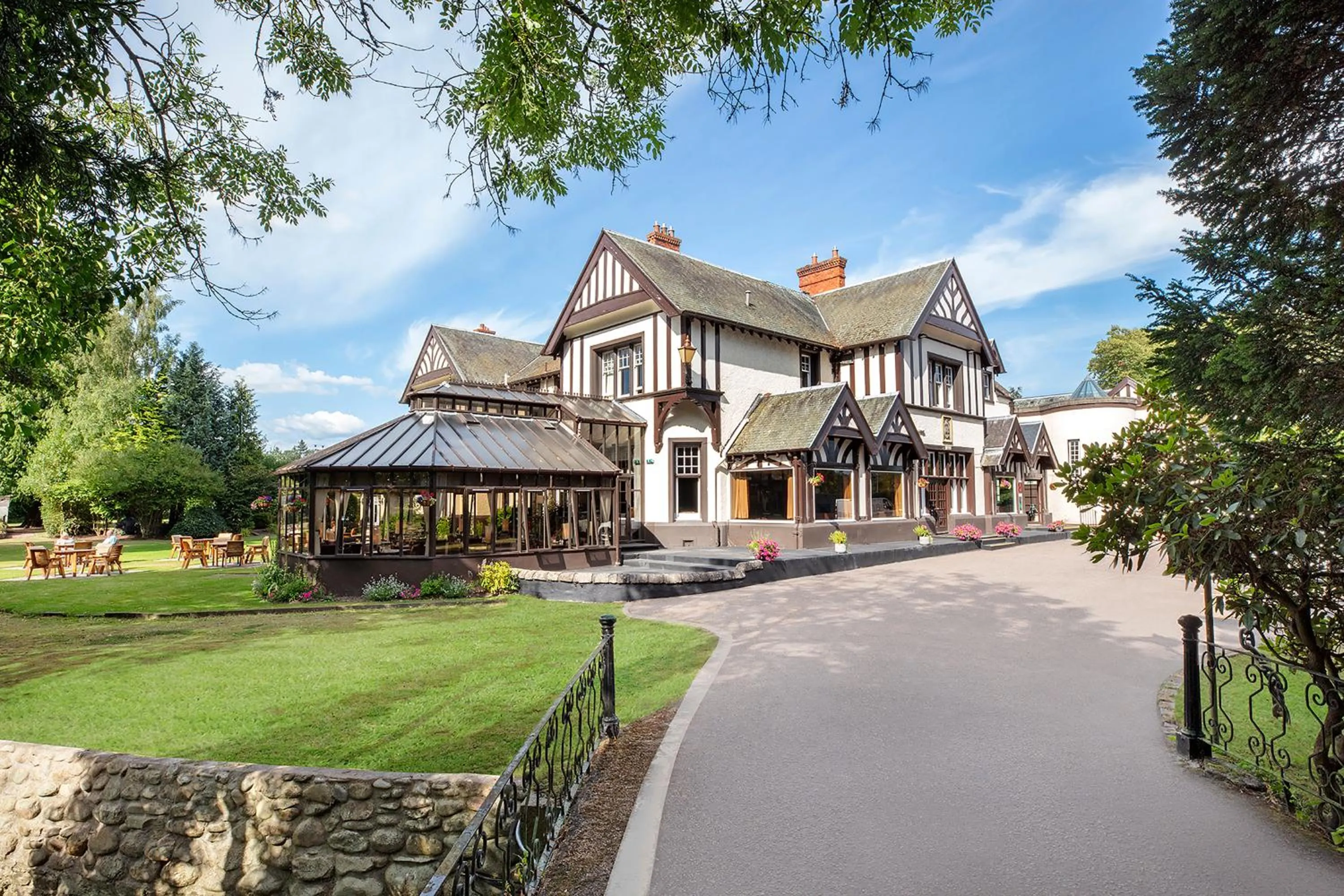 Leonardo Boutique Huntingtower Perth