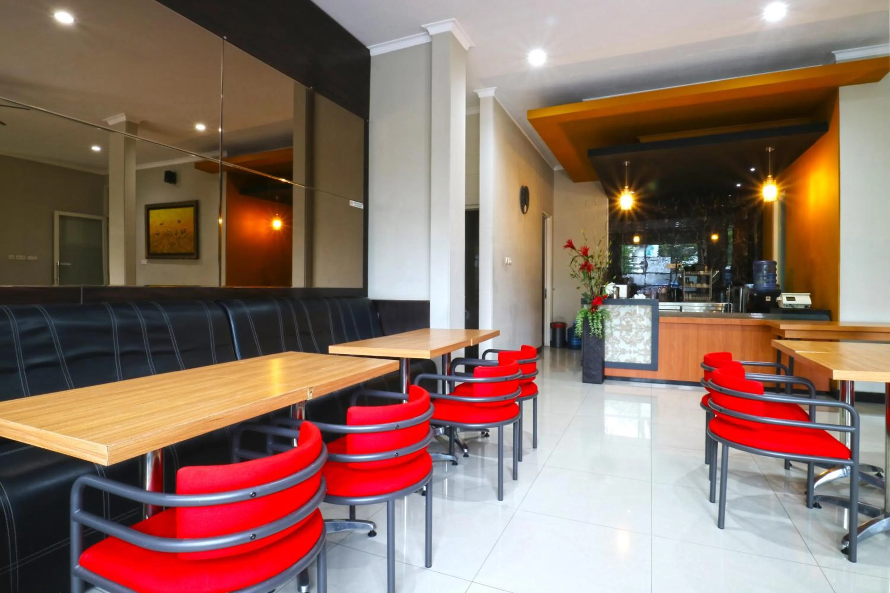 Lounge or bar in Chiaro Hotel Syariah