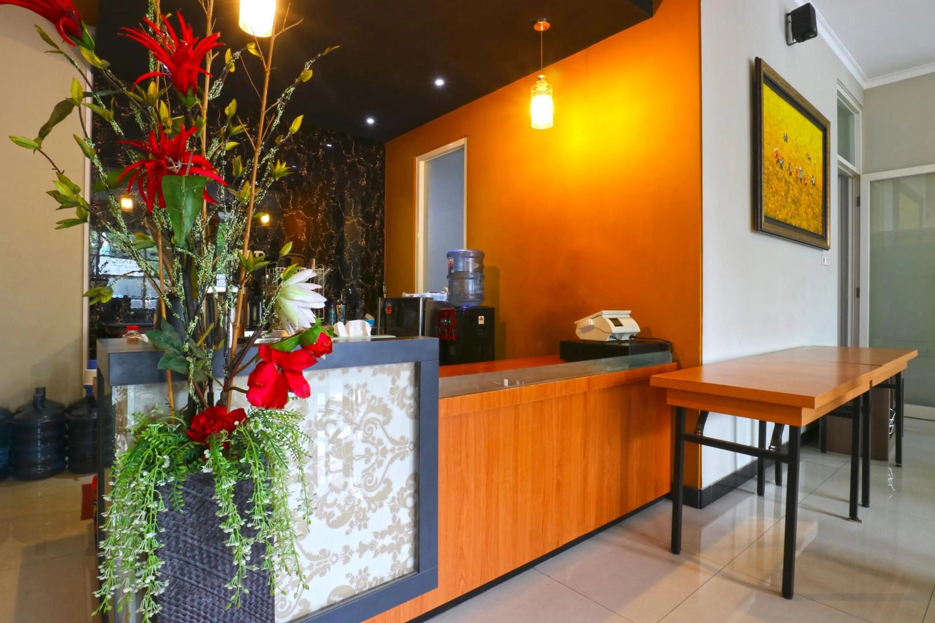 Restaurant/places to eat in Chiaro Hotel Syariah