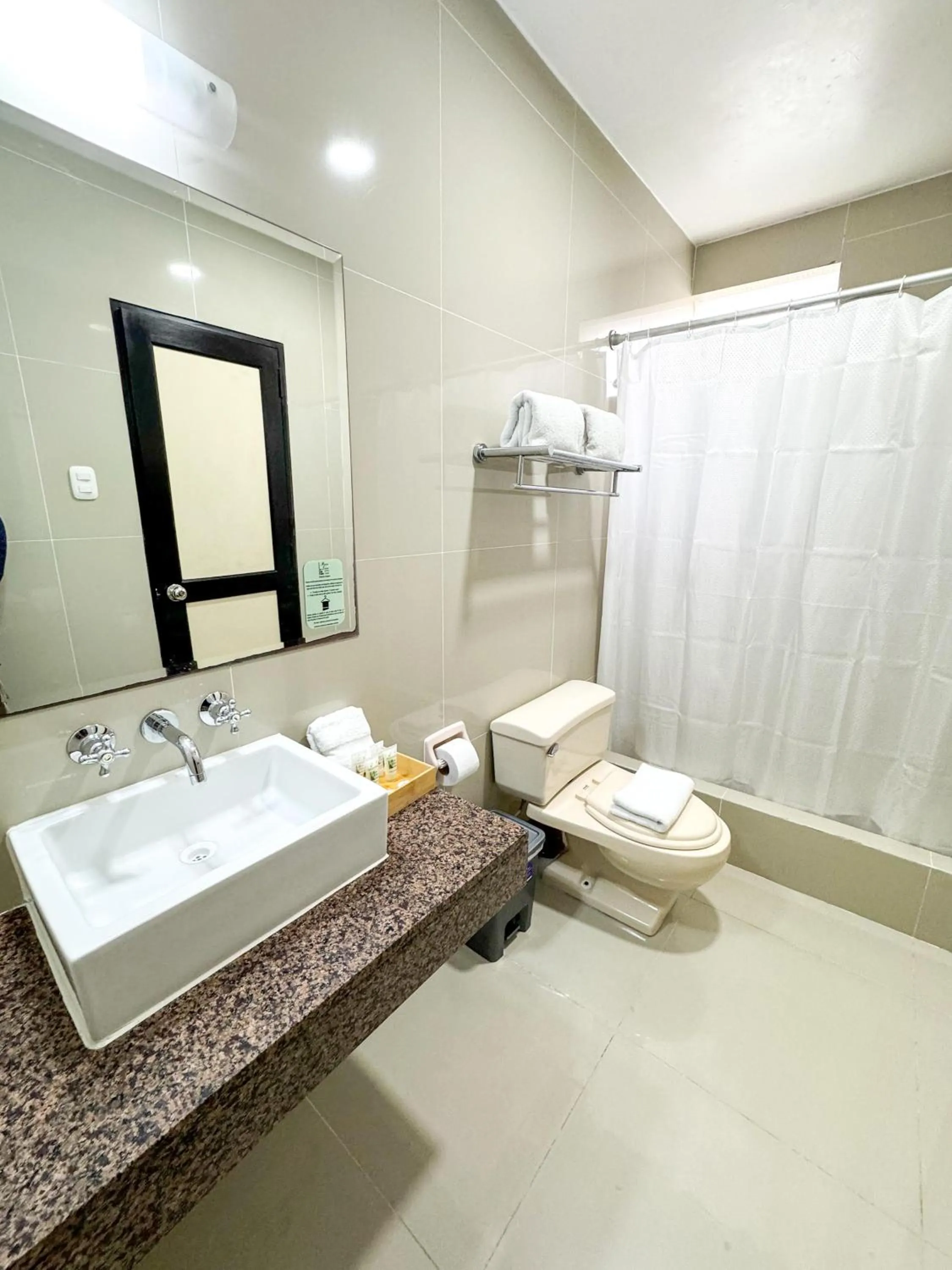 Bathroom in Hotel María Luisa