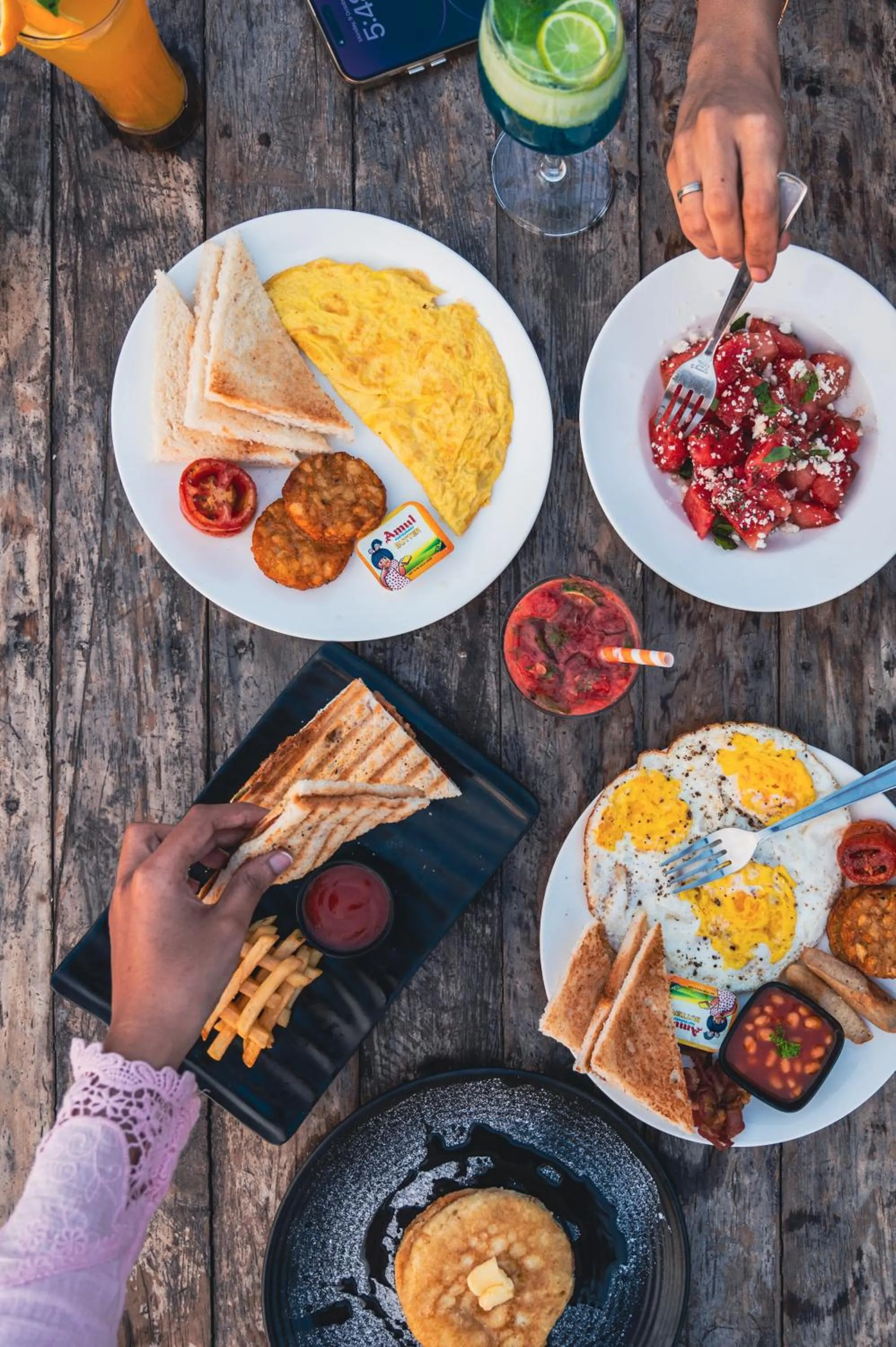 Restaurant/places to eat in Raposo Resorts