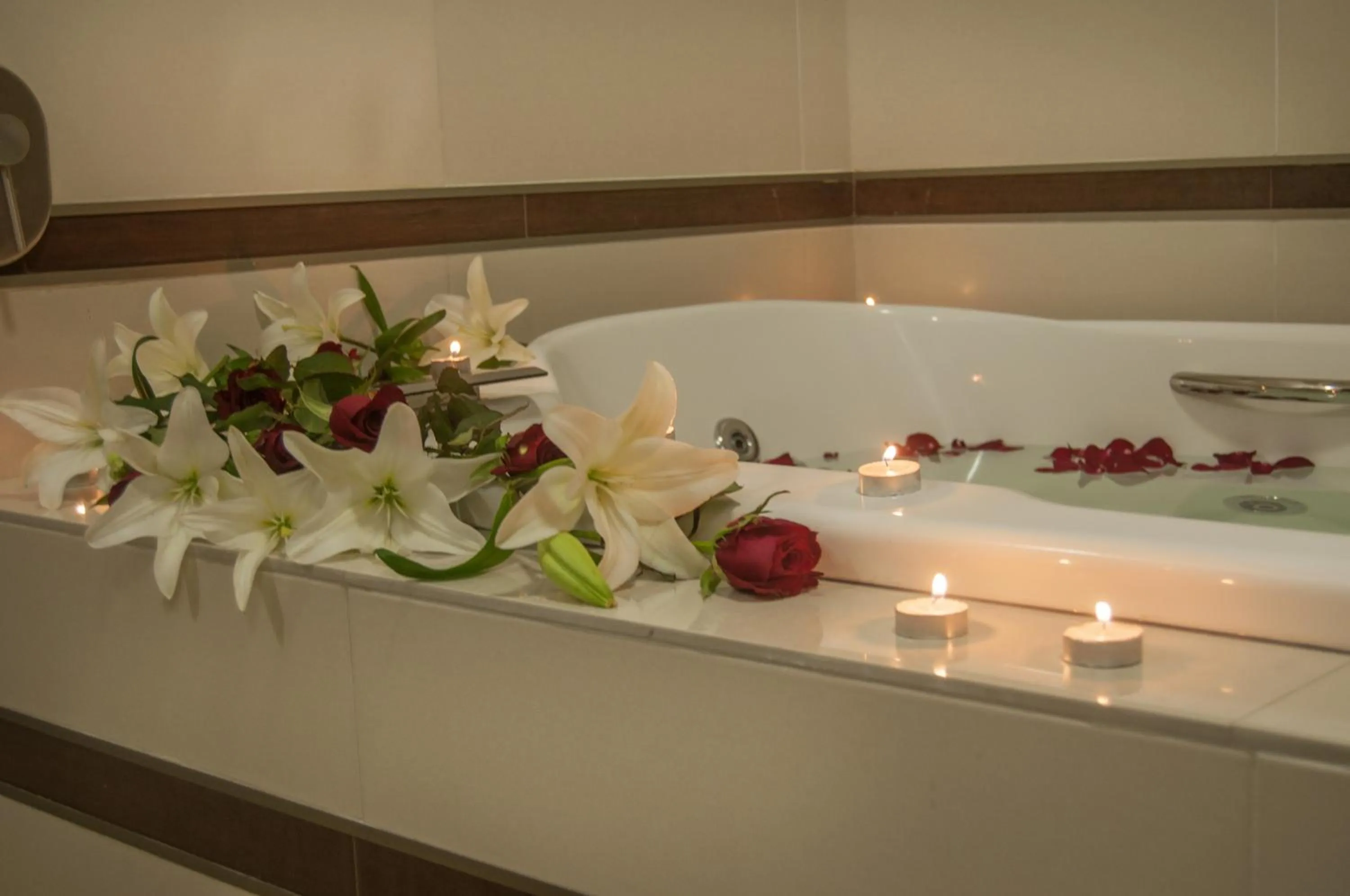 Hot Tub in Villa Las Margaritas Caxa