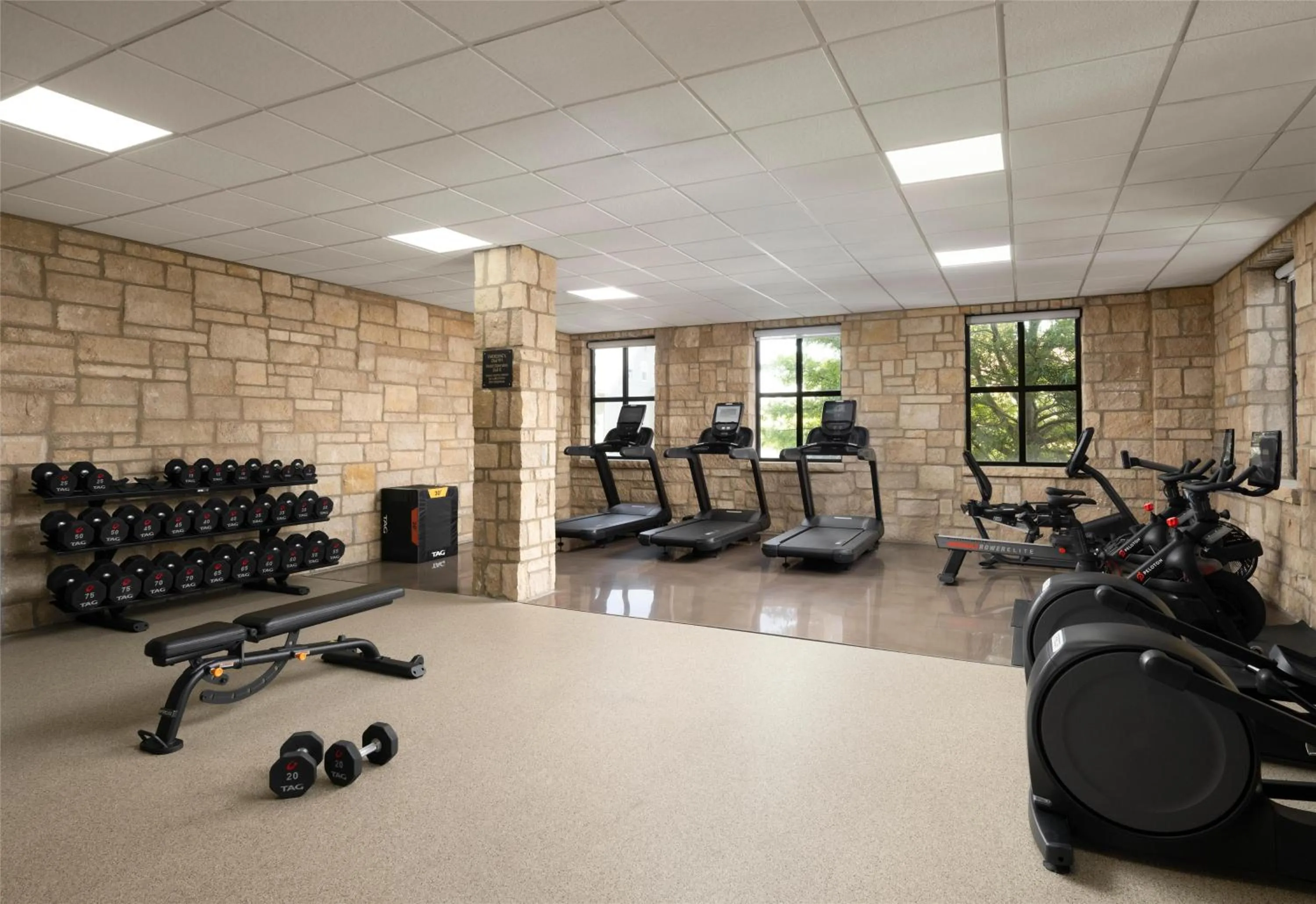 Fitness centre/facilities in The Oread Lawrence, Tapestry Collection by Hilton