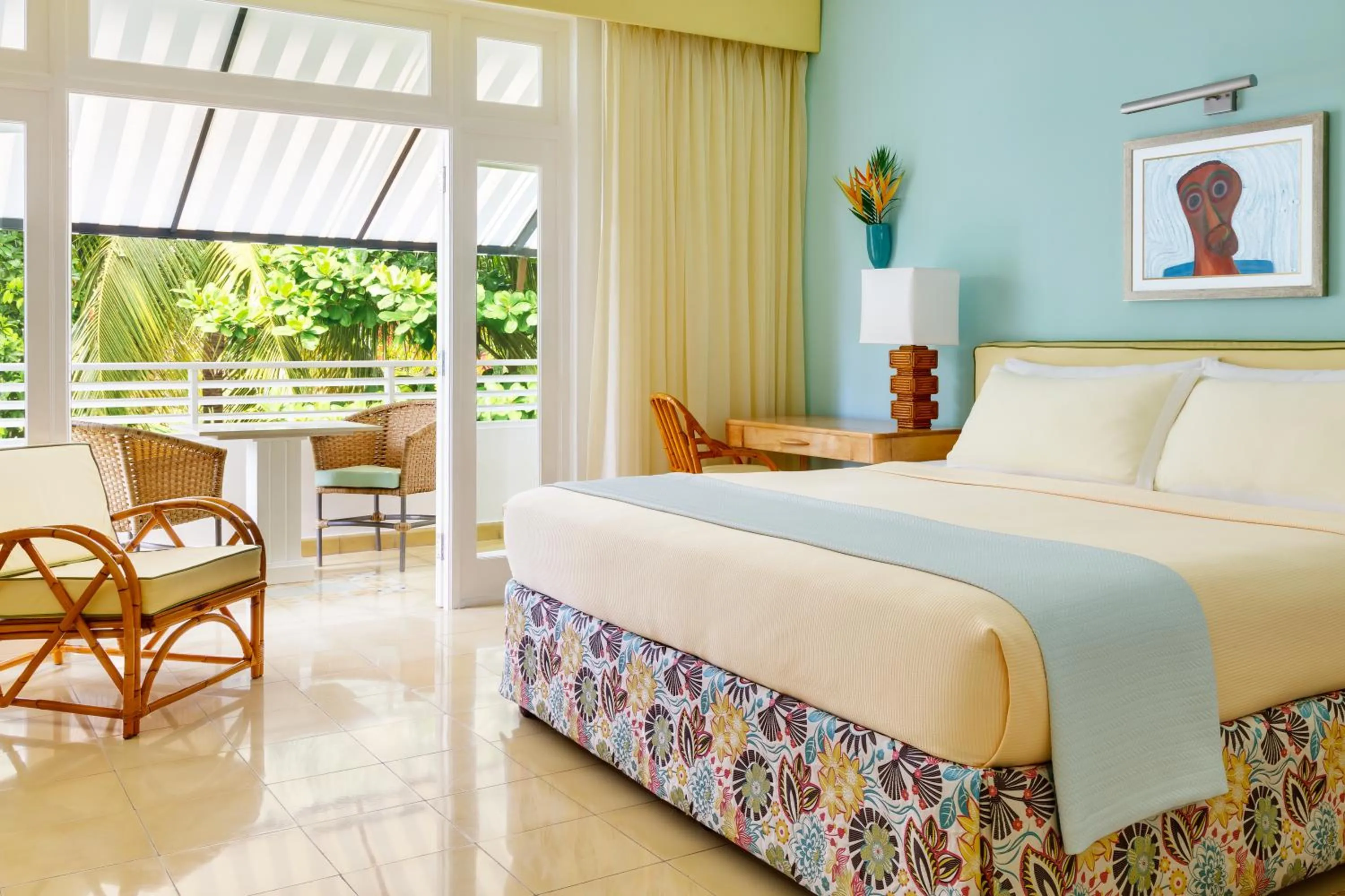 Bed in Couples Tower Isle