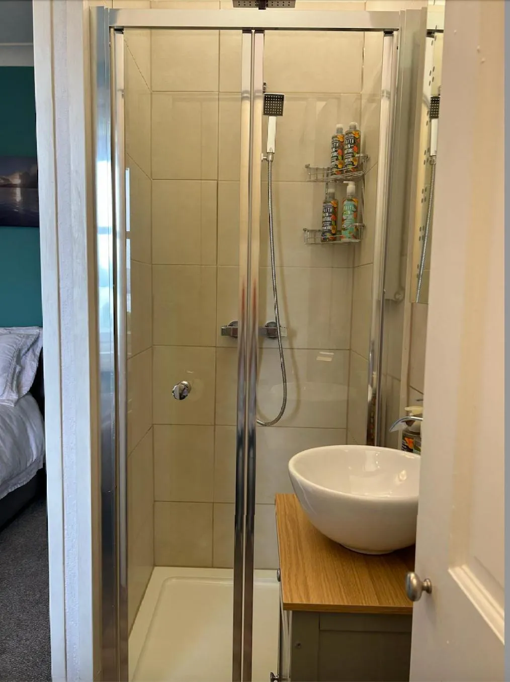 Shower in Castle View