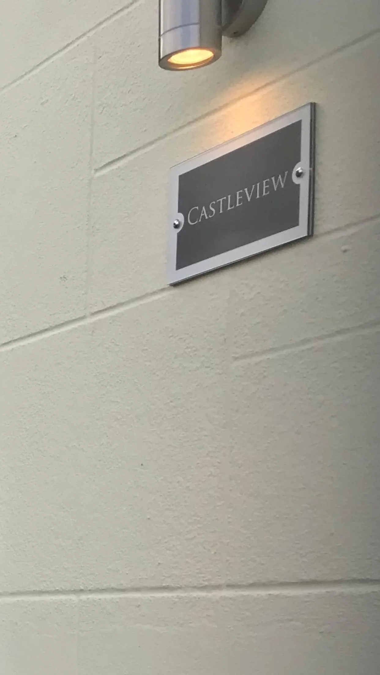 Facade/entrance in Castle View