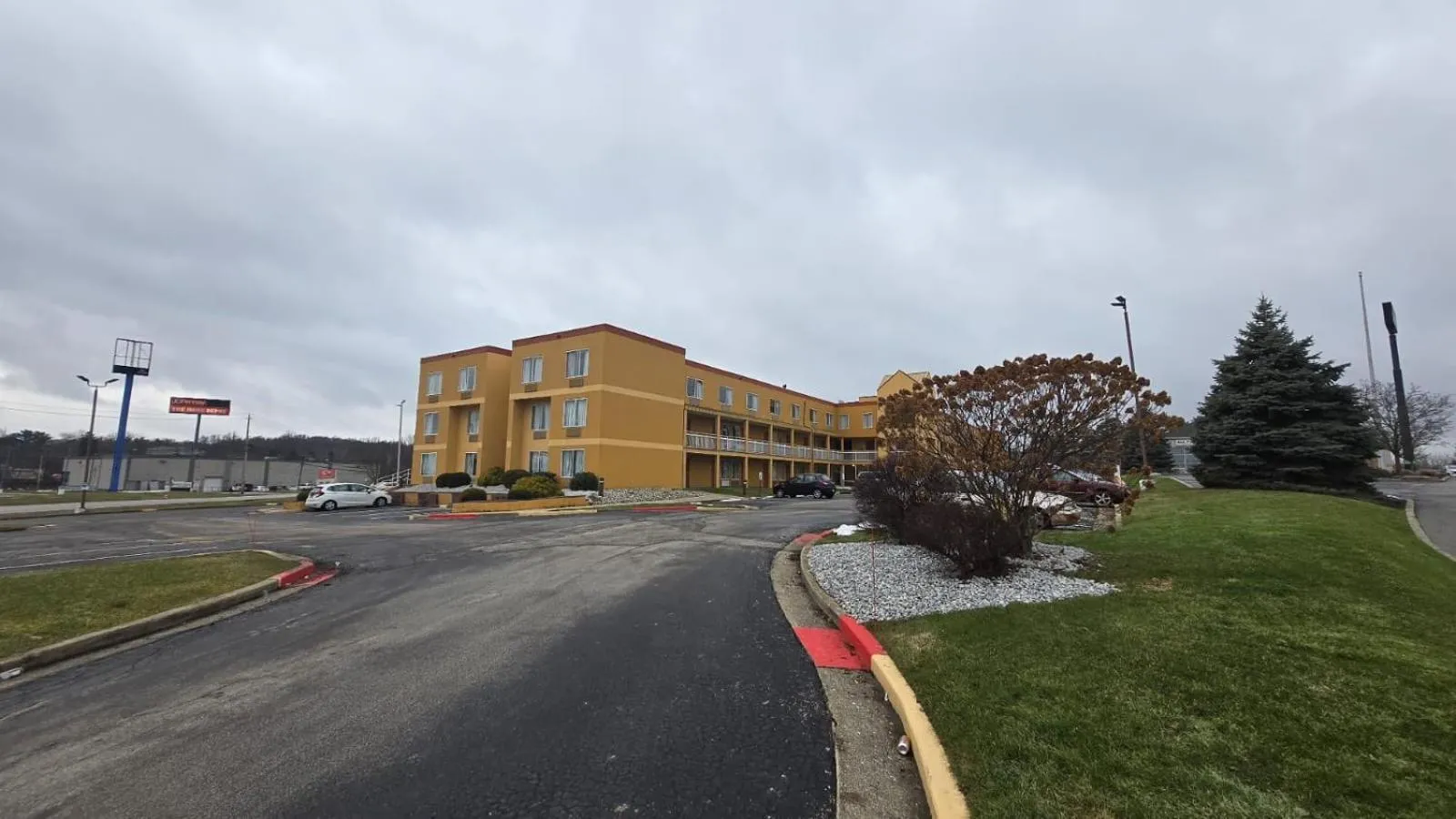Facade/entrance in Copley Inn & Suites By OYO Akron OH