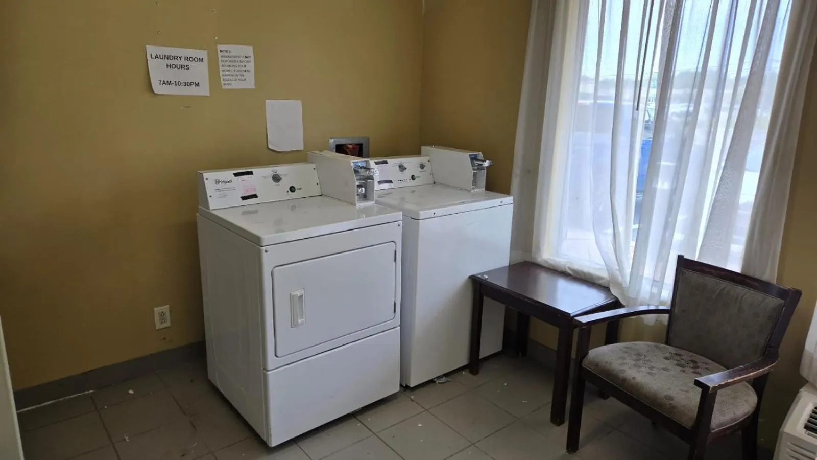 laundry in Copley Inn & Suites By OYO Akron OH