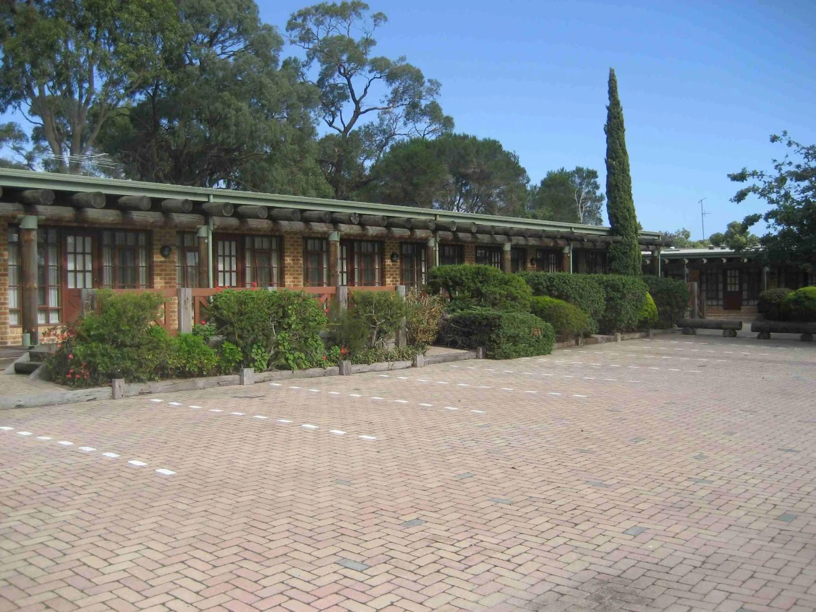 Facade/entrance in Mahogany Park