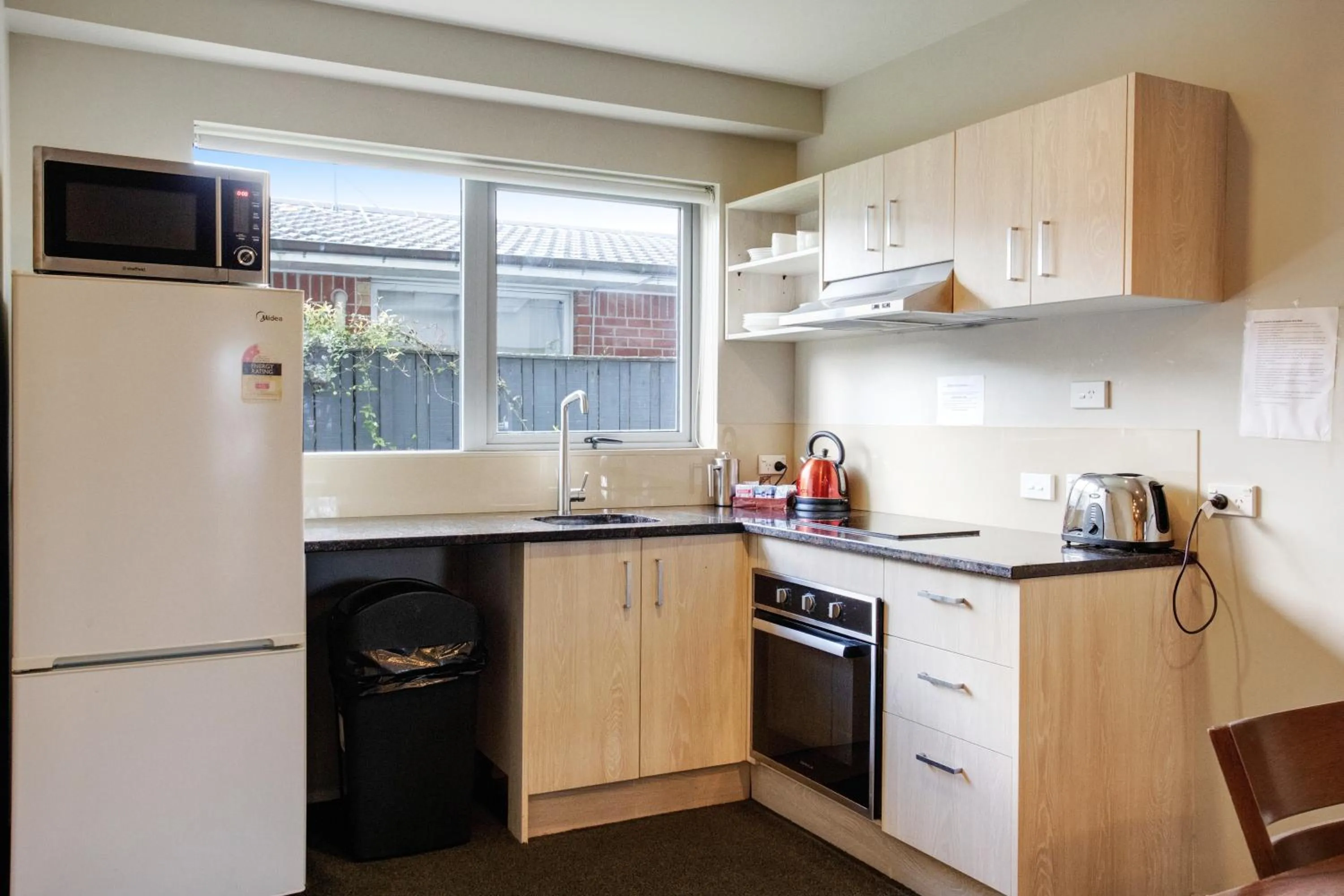 Ellerslie Palms Motel