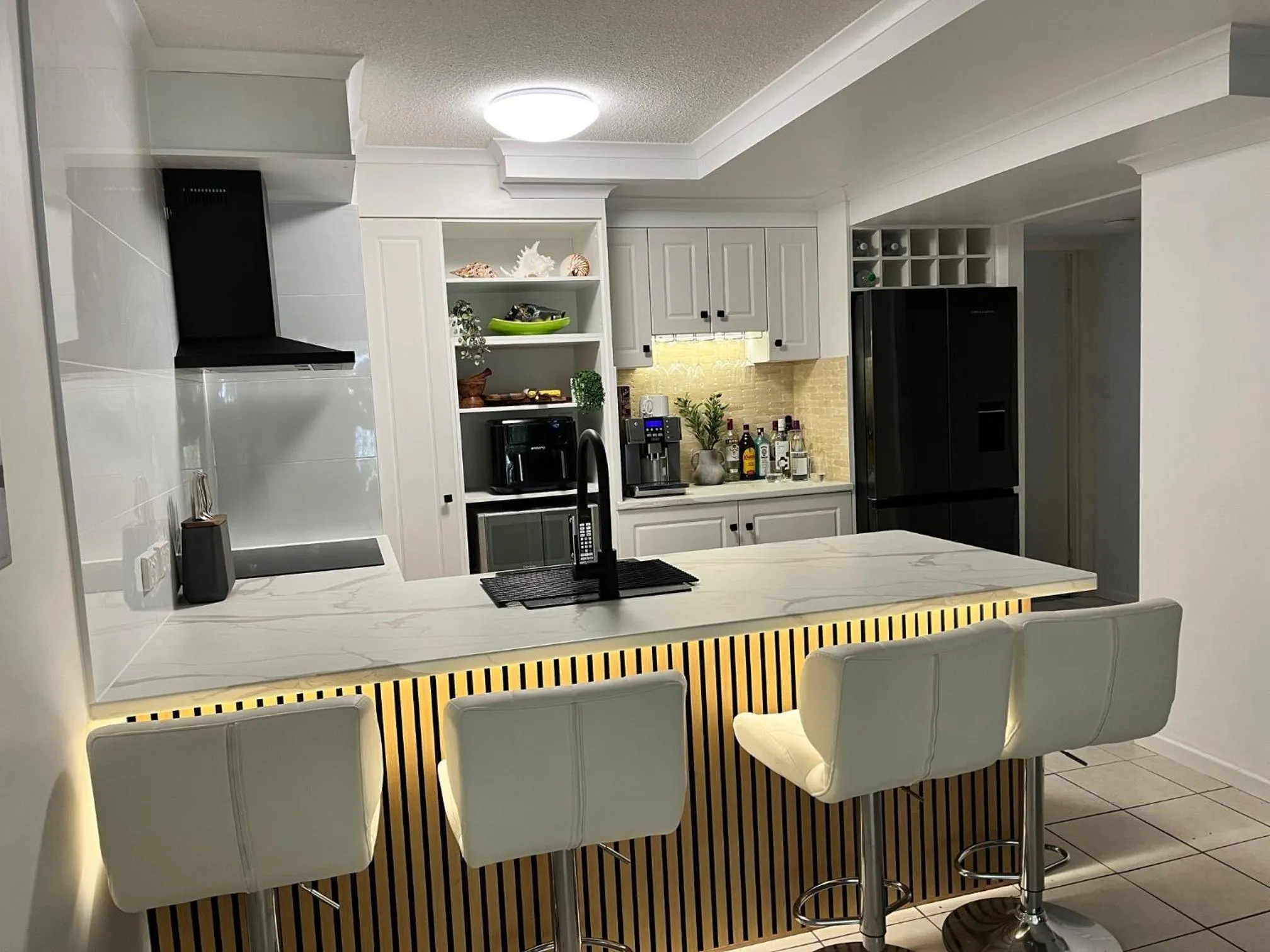 Kitchen or kitchenette in The Burlington Holiday Apartments