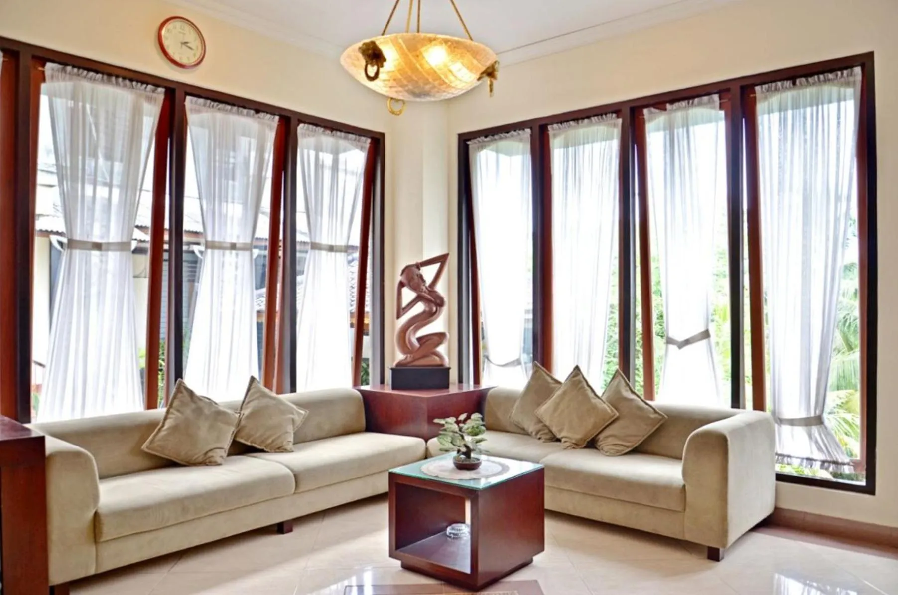 Living room in Hotel Puri Nusa Indah