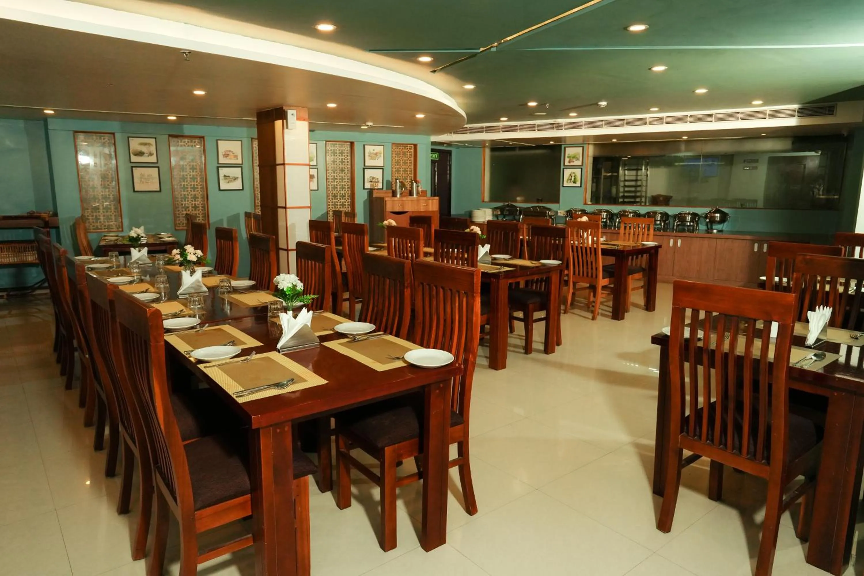 Restaurant/places to eat in D Fort Hotel Kollam