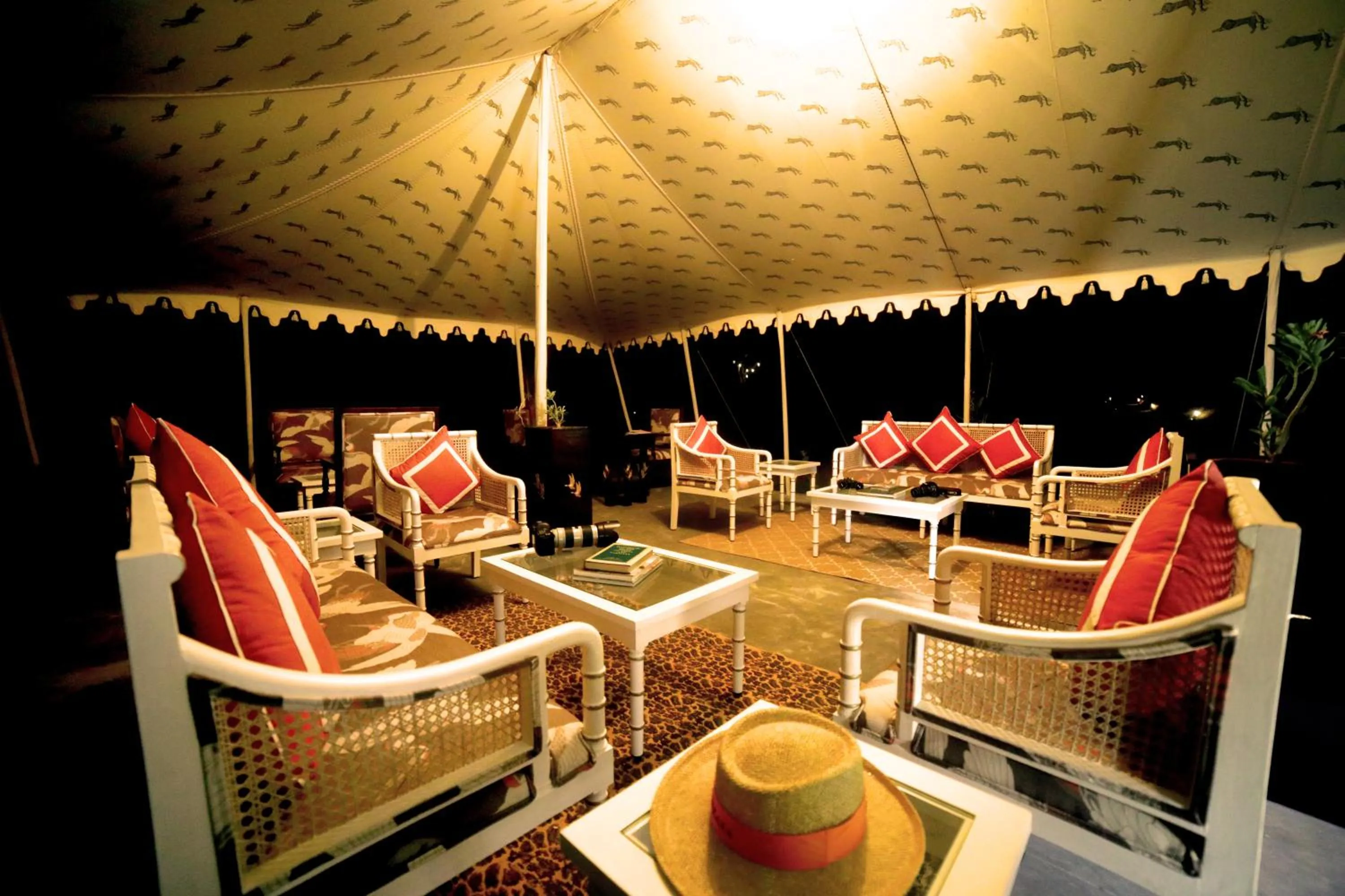 Restaurant/places to eat in Jawai Resort