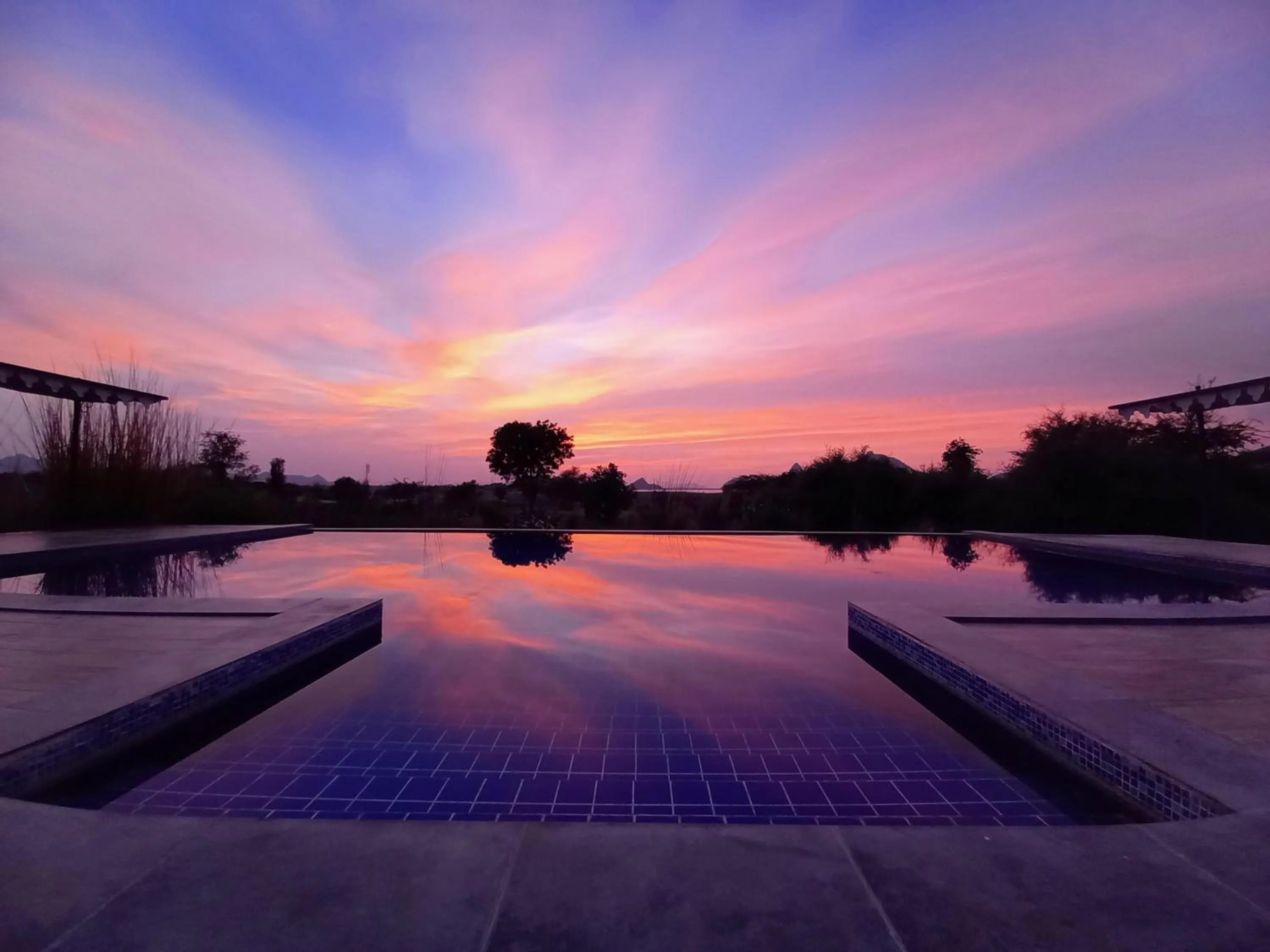 Swimming pool in Jawai Resort
