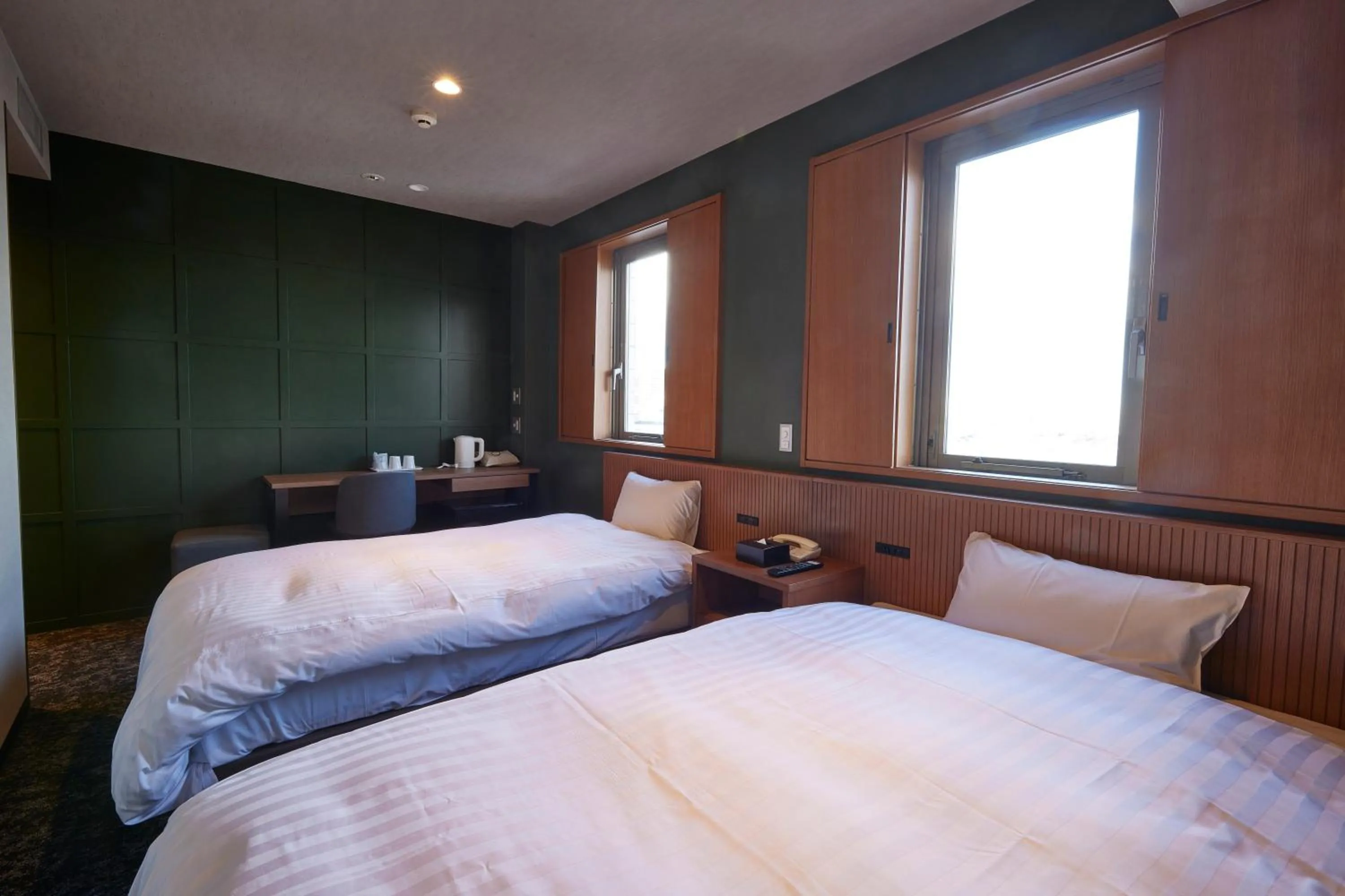 Bed in 3s HOTEL ATSUGI