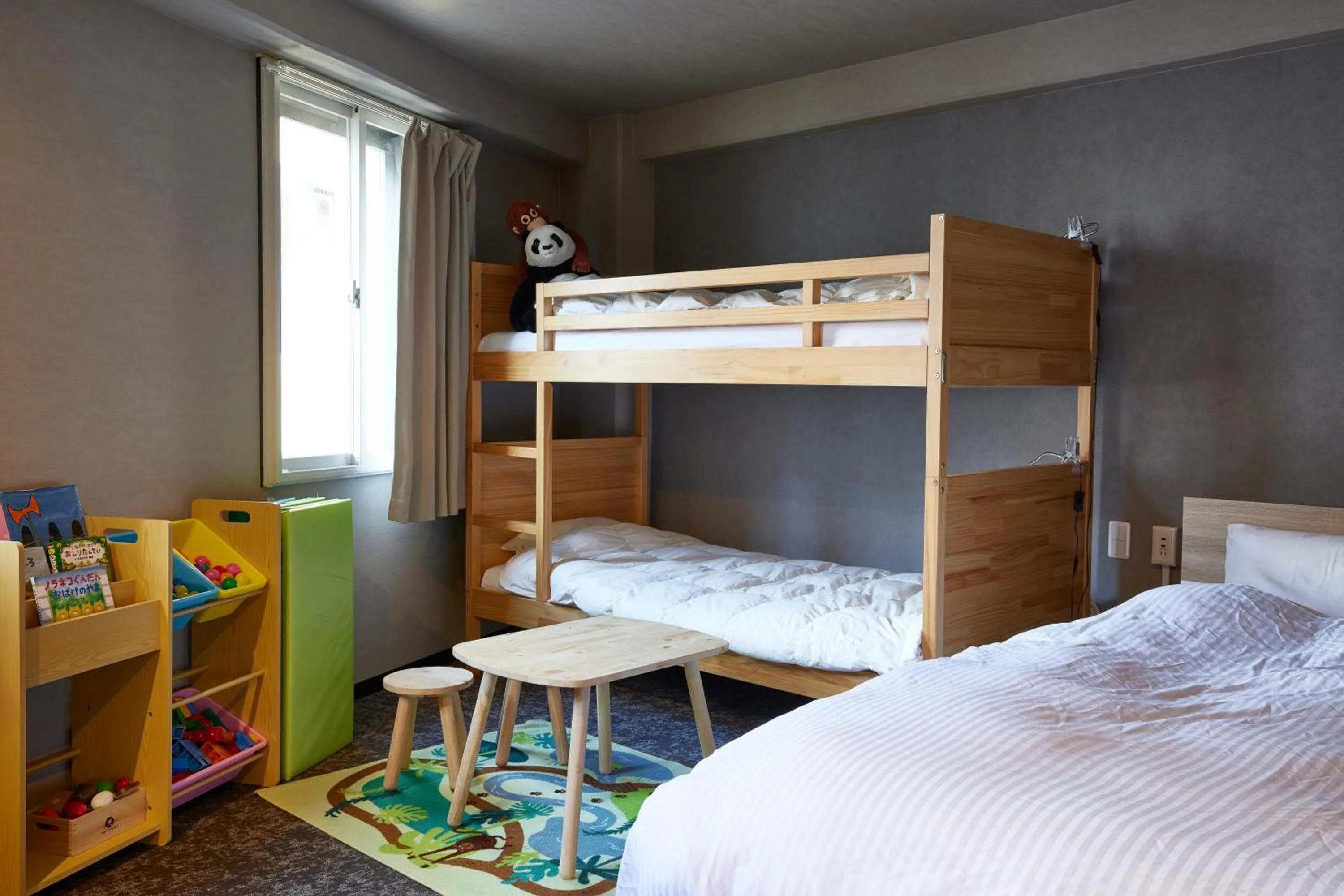 Bed in 3s HOTEL ATSUGI