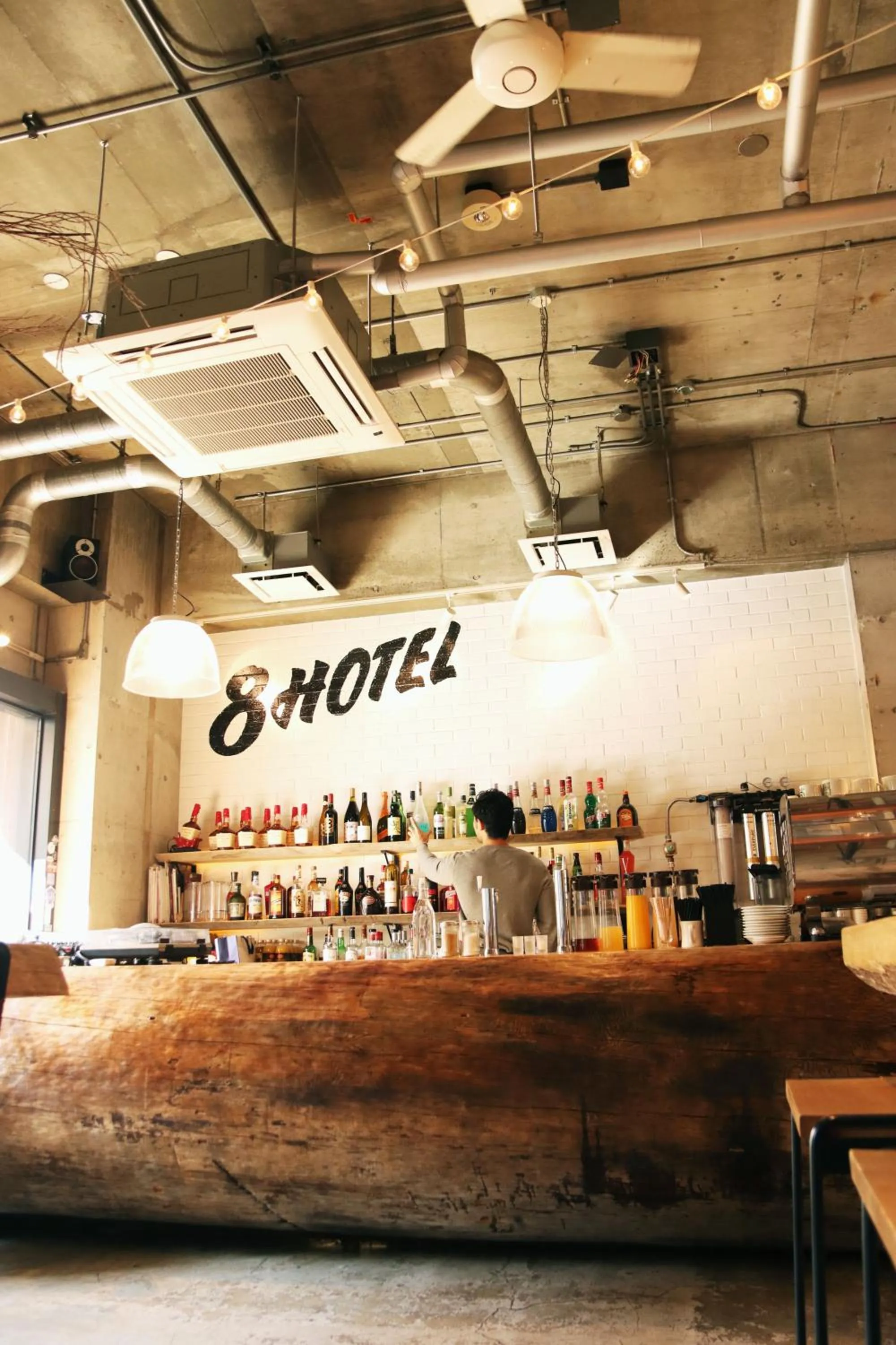 Lounge or bar in 8 Hotel Shonan Fujisawa