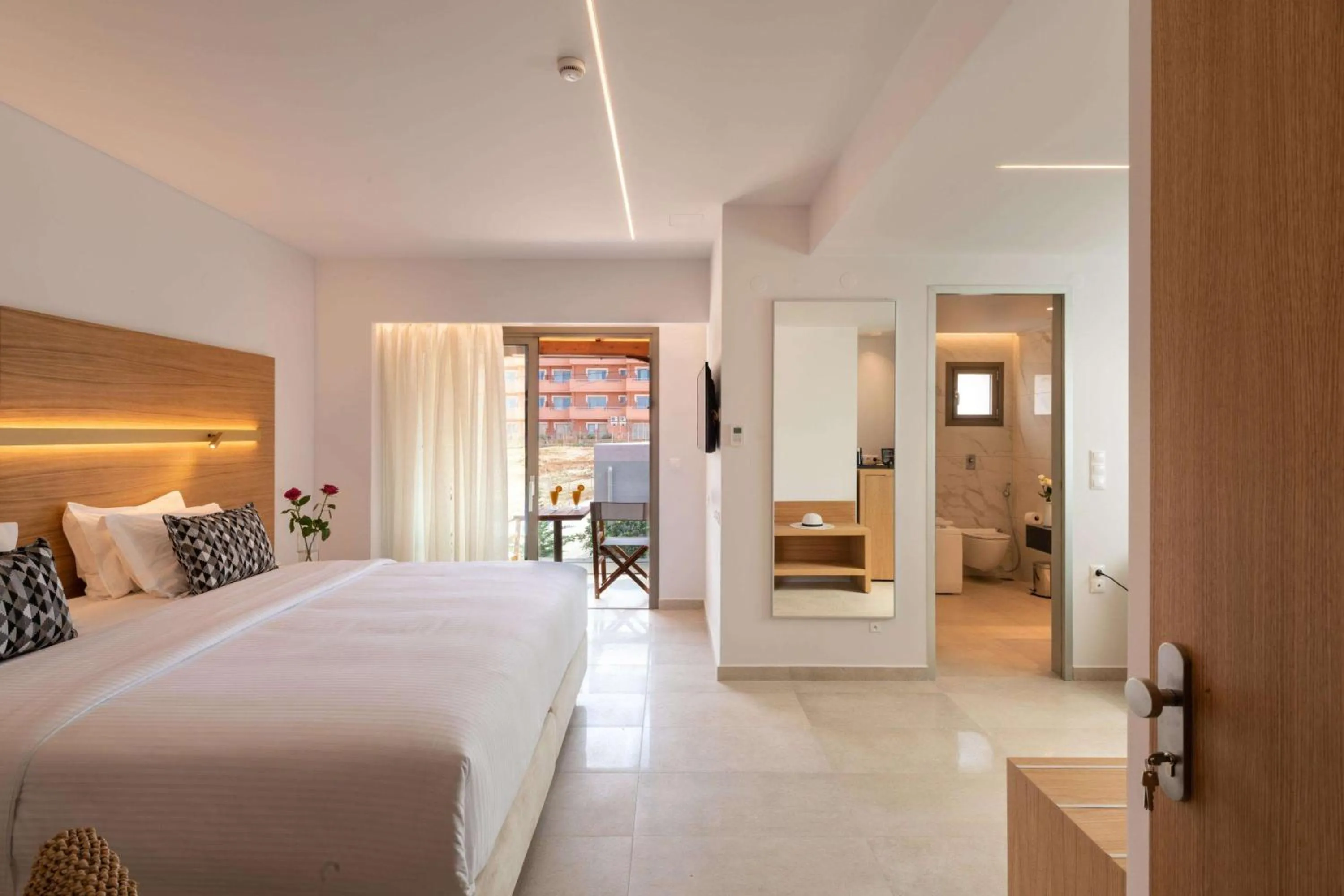 Bedroom, Bed in High Beach White - Adults Only