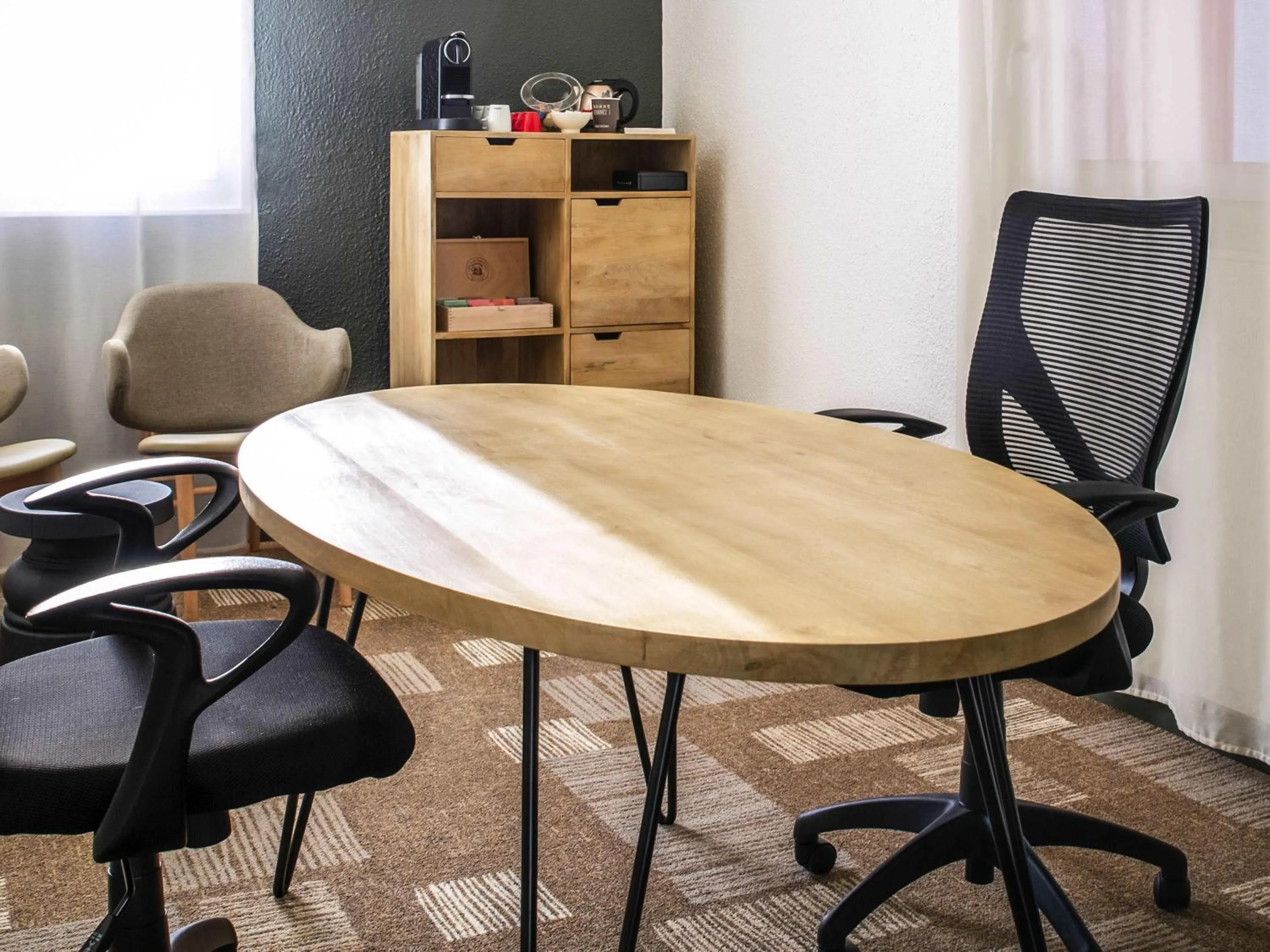 Meeting/conference room in ibis Poitiers Sud