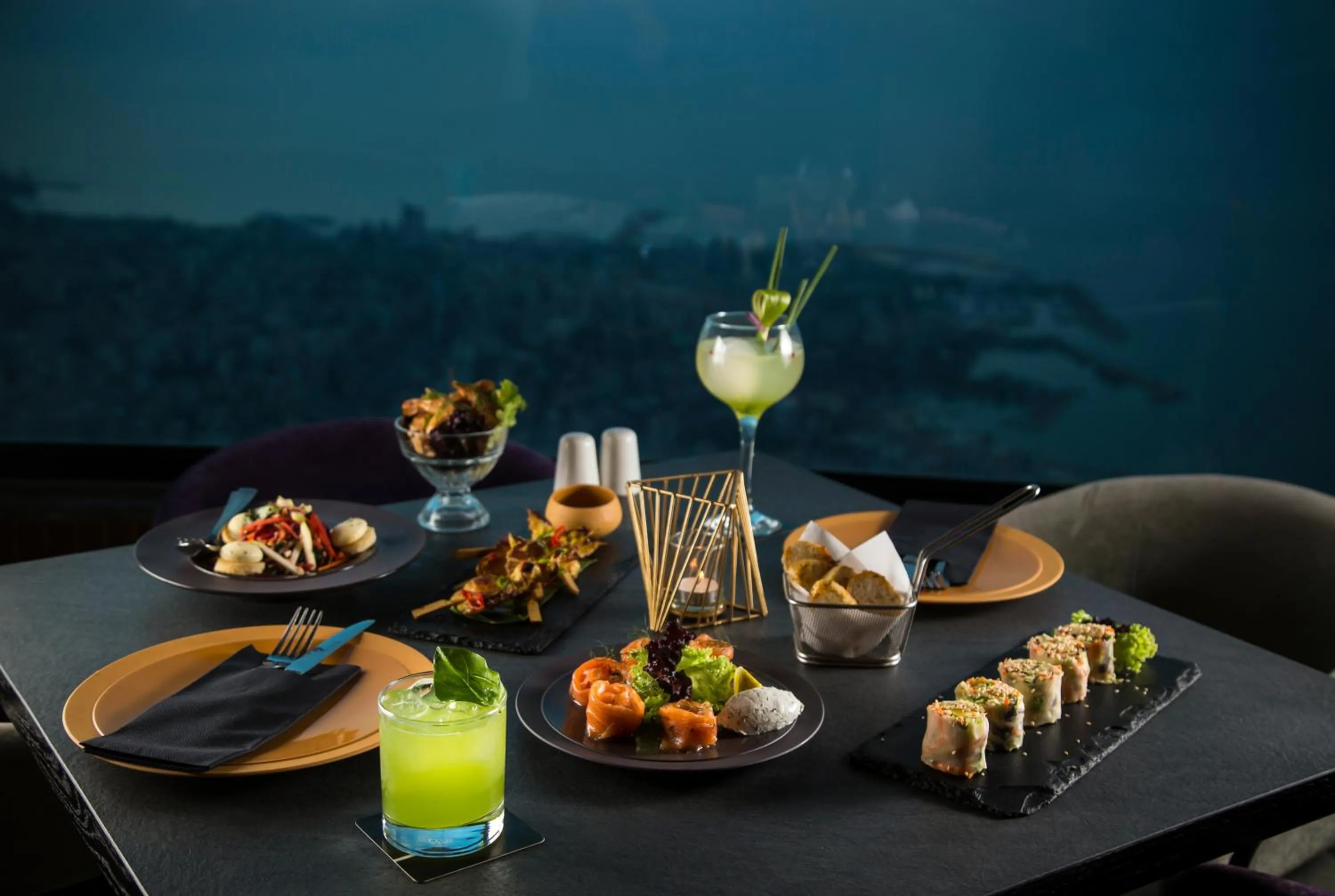 Restaurant/places to eat in Bay Lodge Boutique Hotel