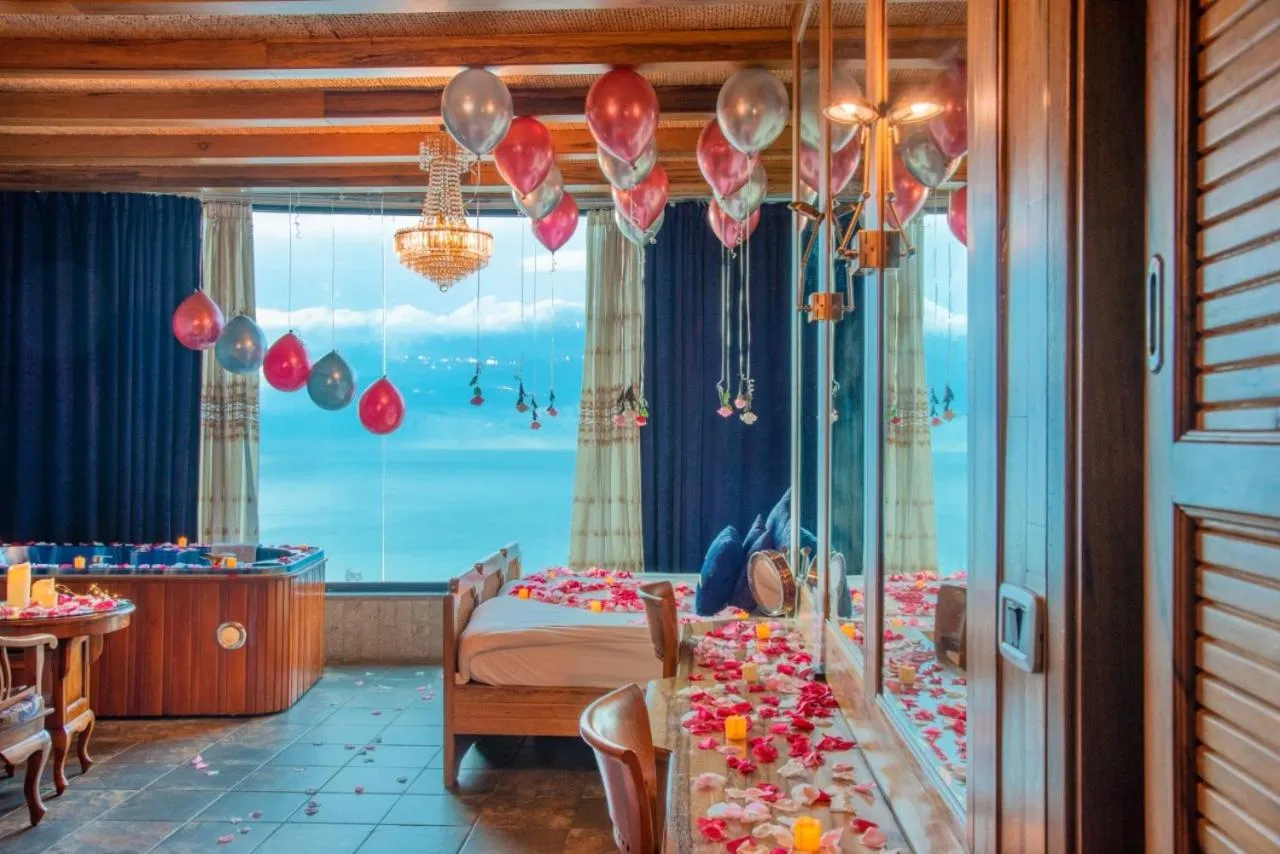 Decorative detail in Bay Lodge Boutique Hotel