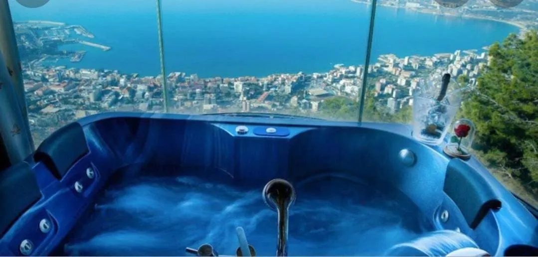 Hot Tub in Bay Lodge Boutique Hotel