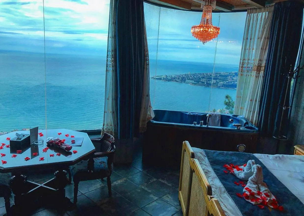 Bed in Bay Lodge Boutique Hotel