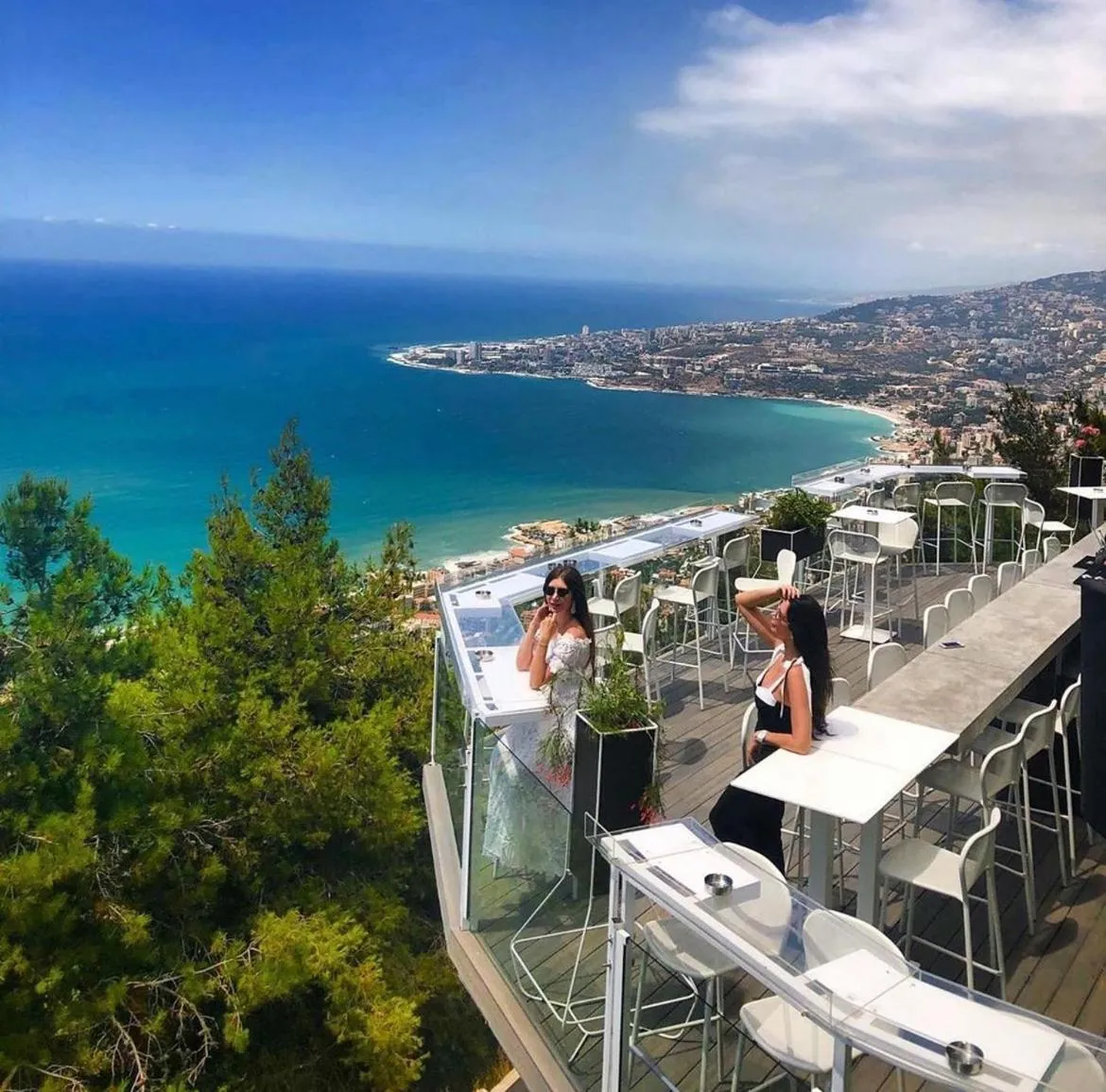 Restaurant/places to eat in Bay Lodge Boutique Hotel