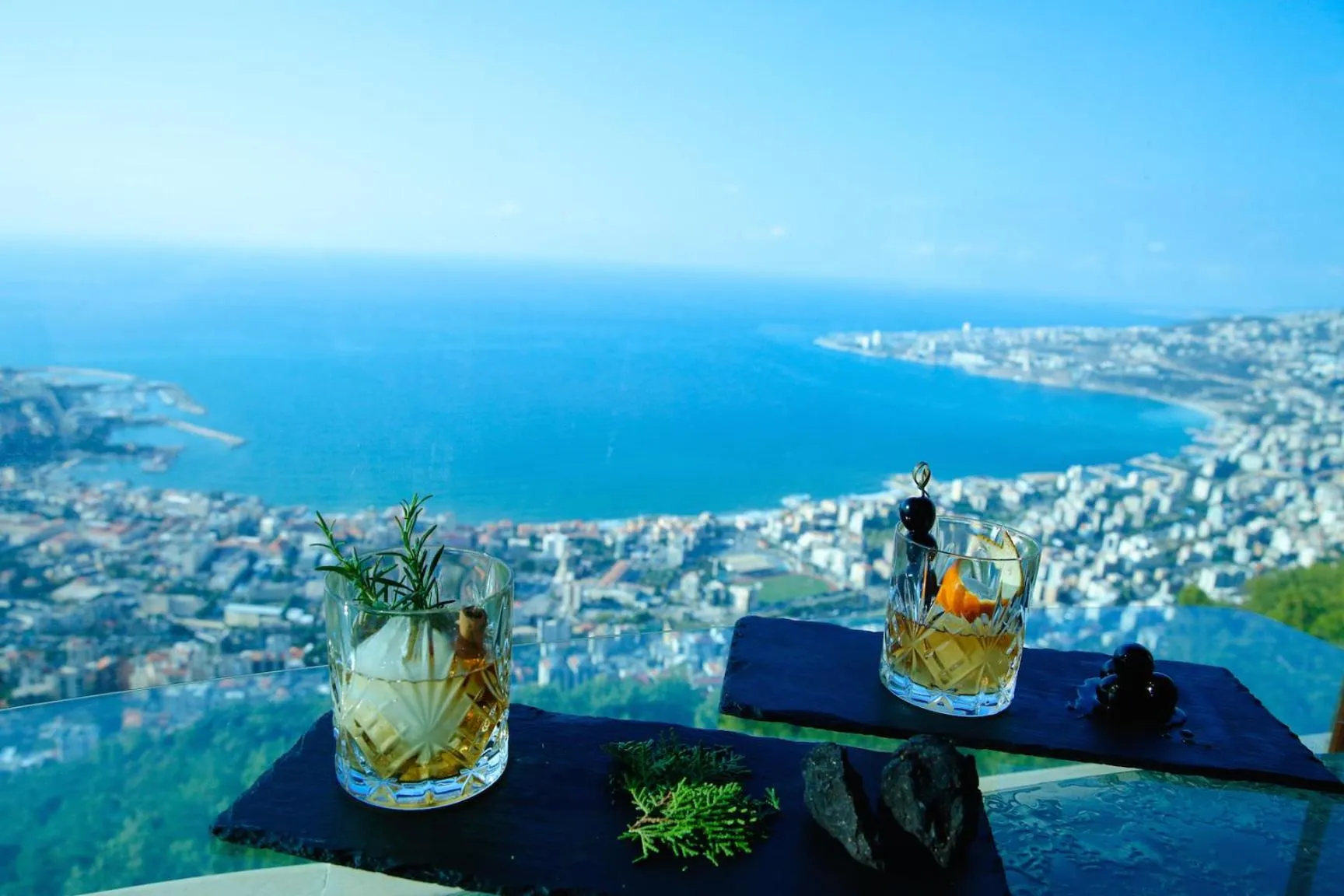 Restaurant/places to eat in Bay Lodge Boutique Hotel