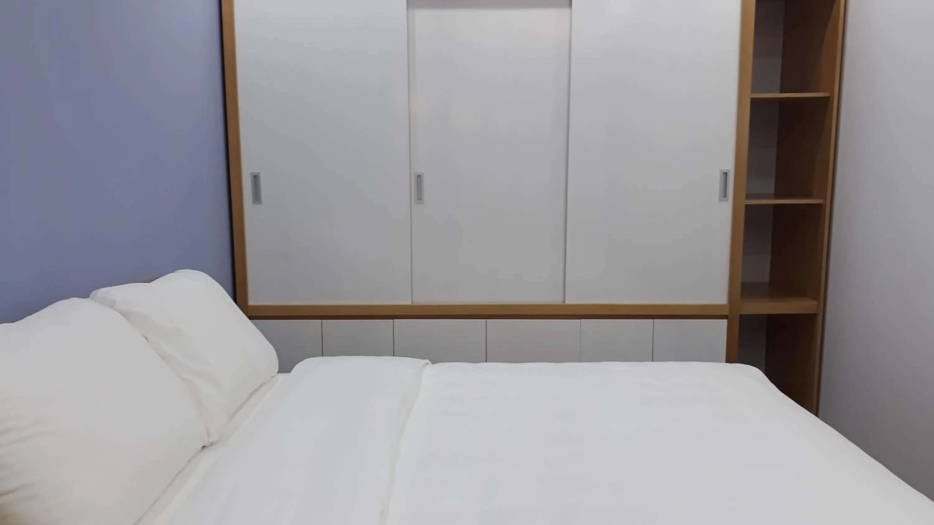 Bed in Hà Thịnh Phát Apartment