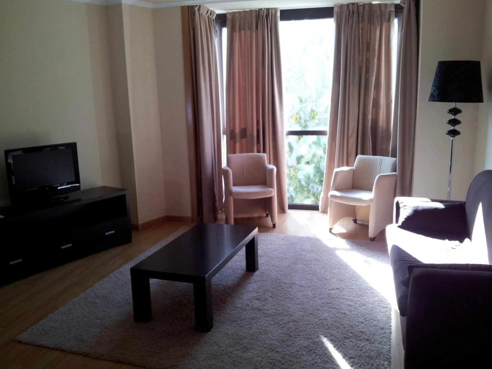 Day in Hotel AV Apartamentos Lobios