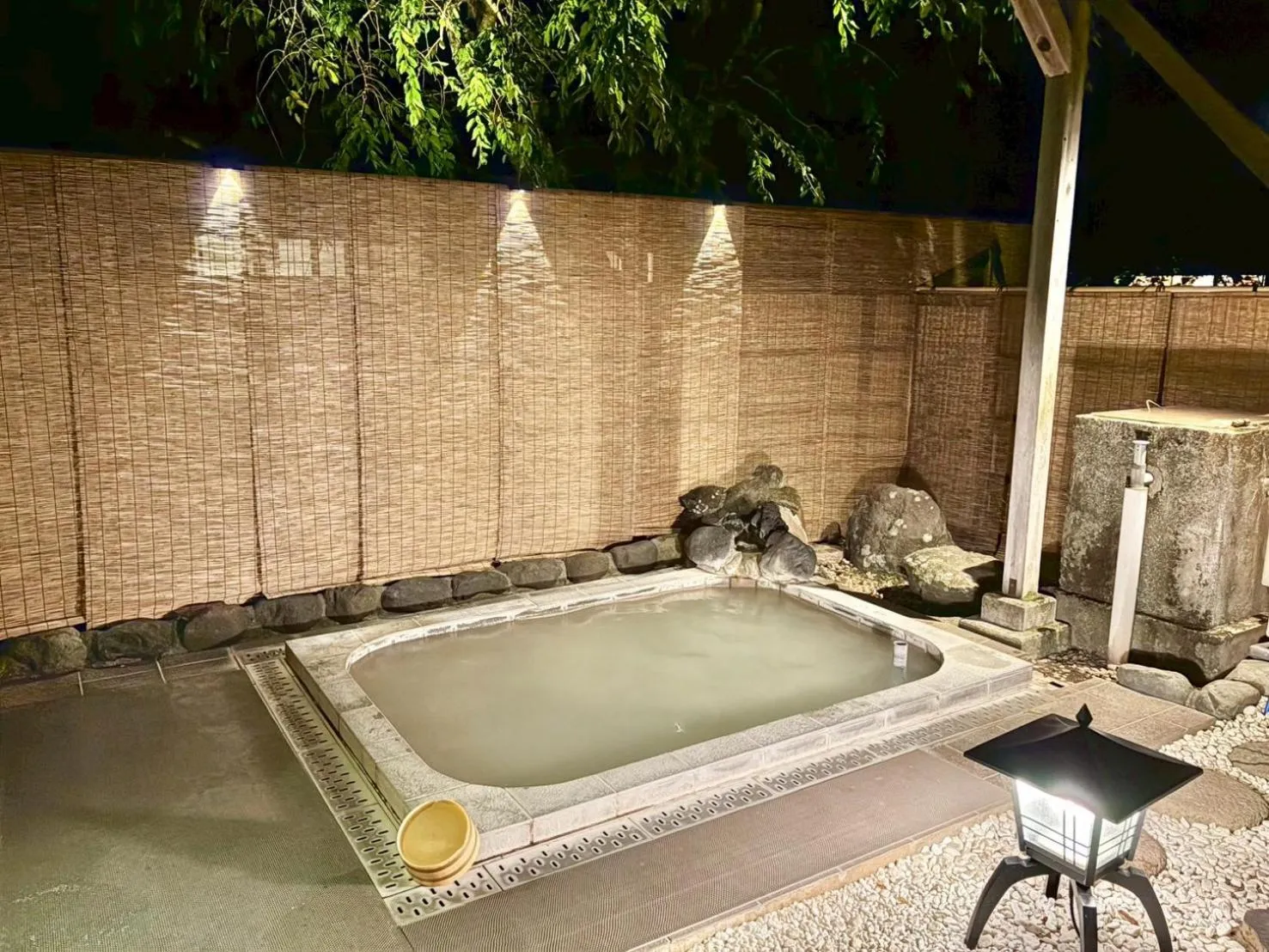 Open Air Bath in Fuji-Hakone Guest House