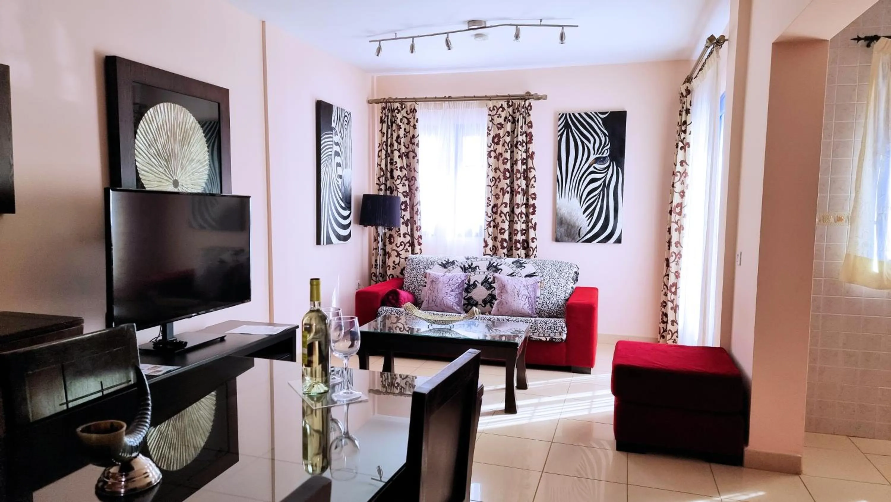 Superior Suite with Sea View in Evita Beach Suites Exclusivas