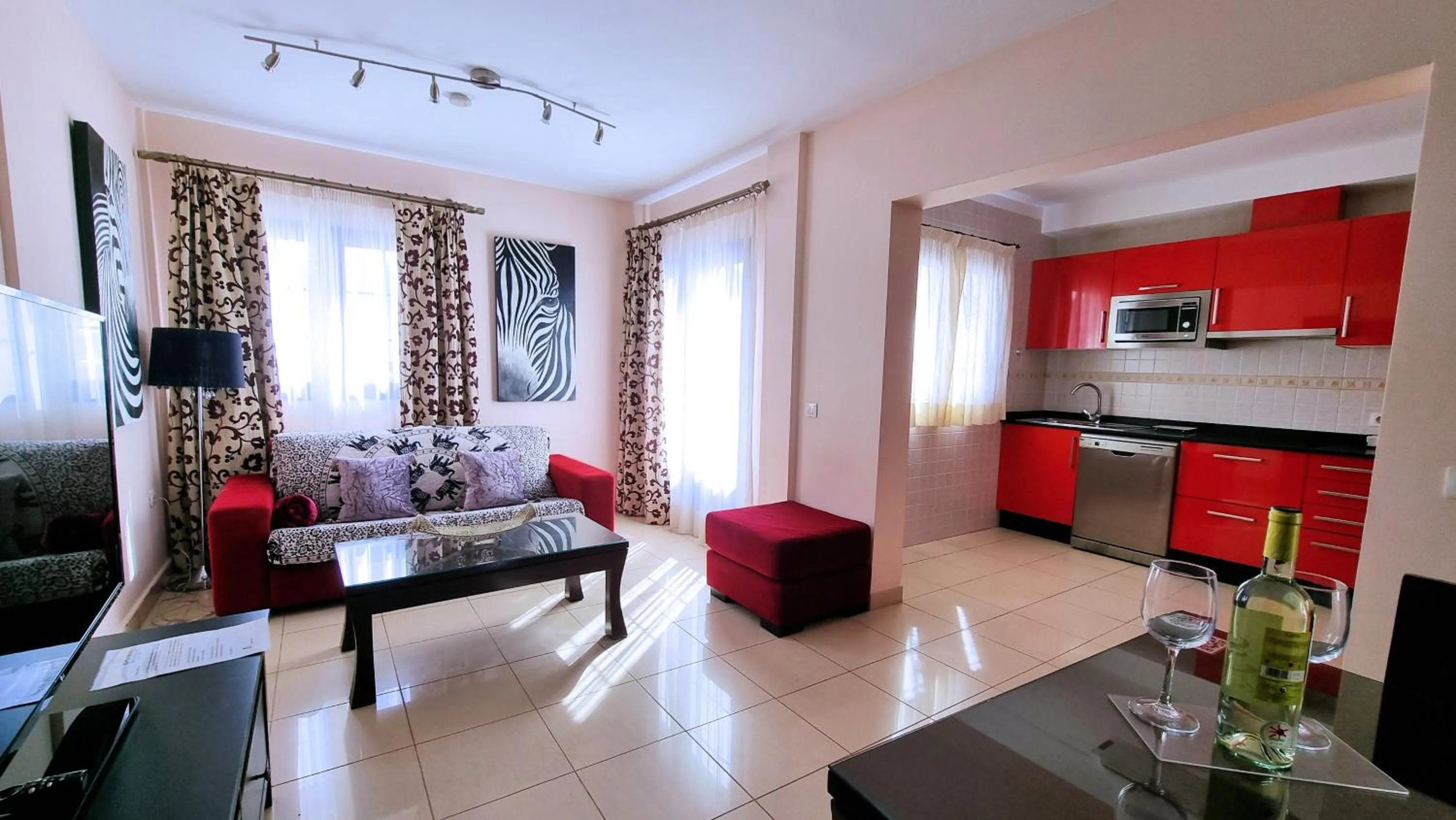 Superior Suite with Sea View in Evita Beach Suites Exclusivas