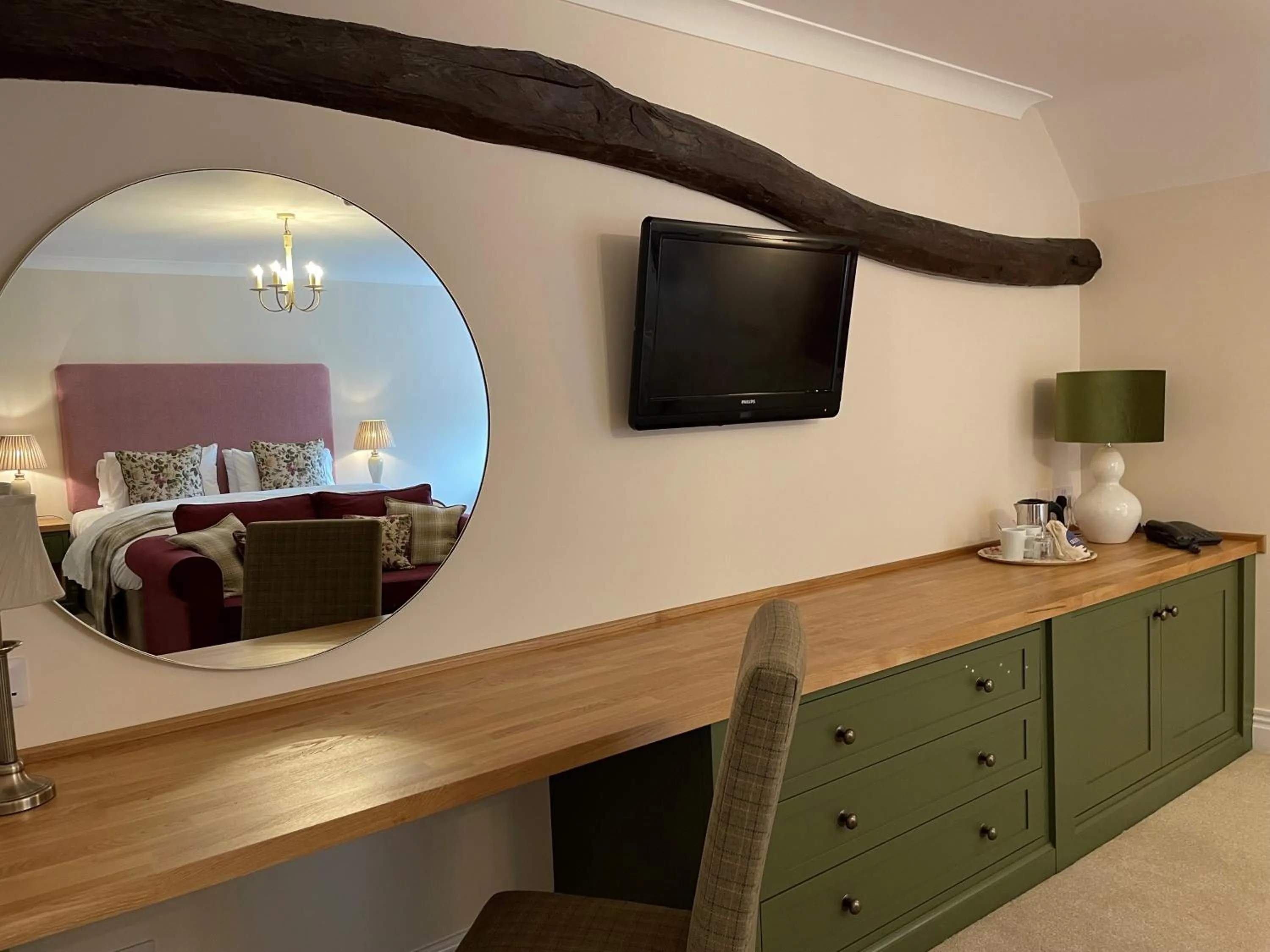 Bedroom, Bed in Caley Hall