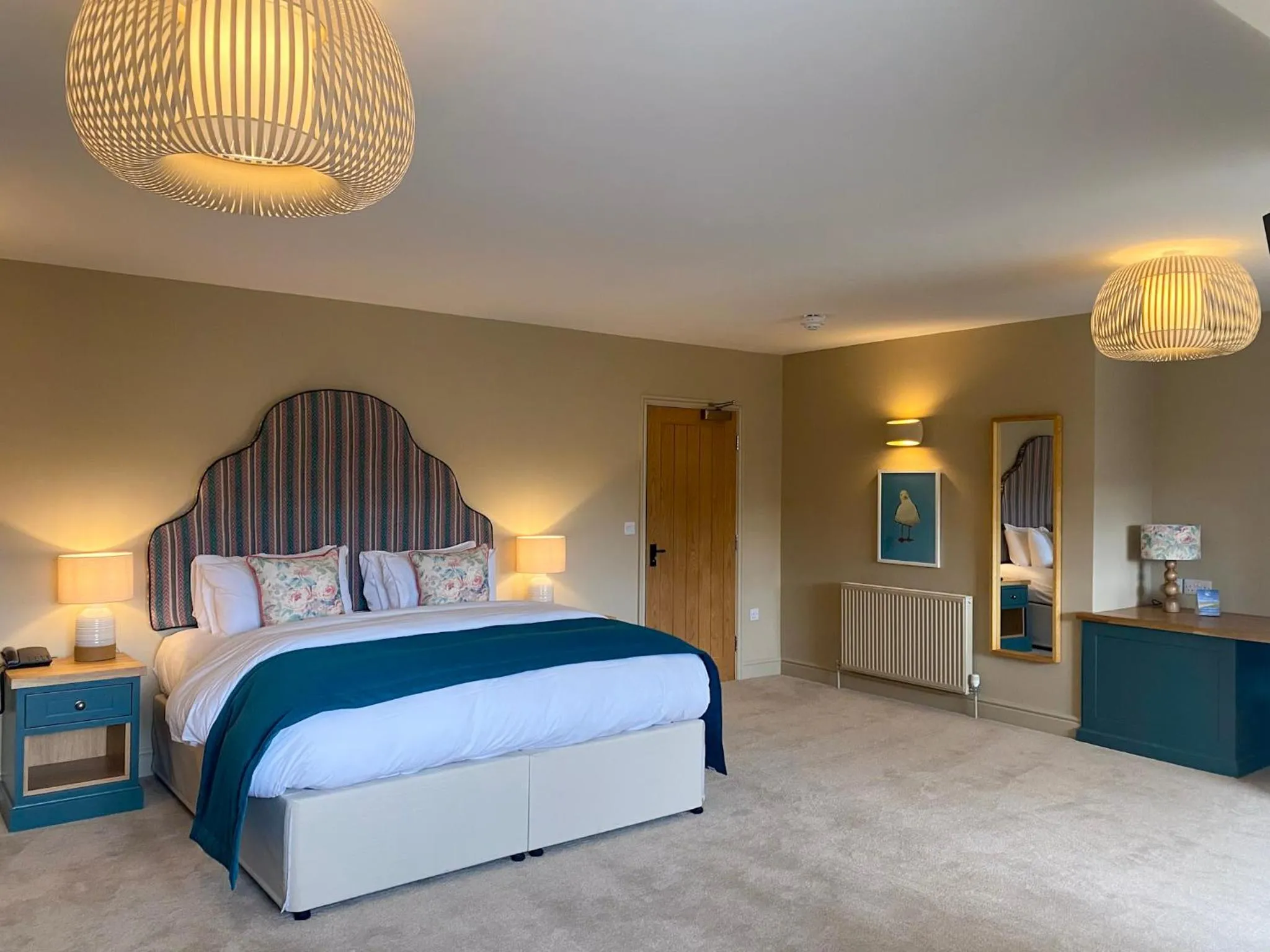 Bedroom, Bed in Caley Hall