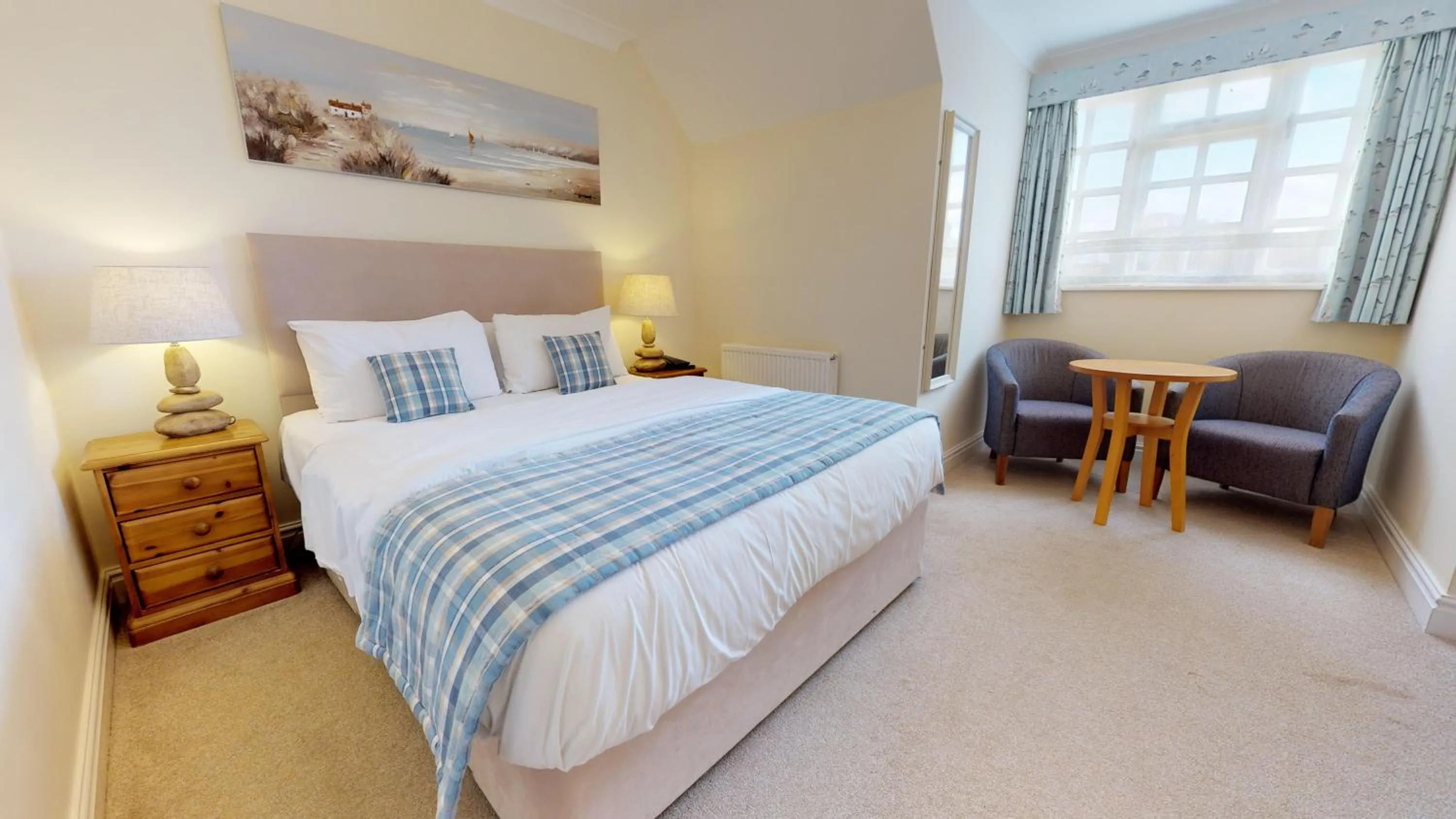 Seating area, Bed in Caley Hall