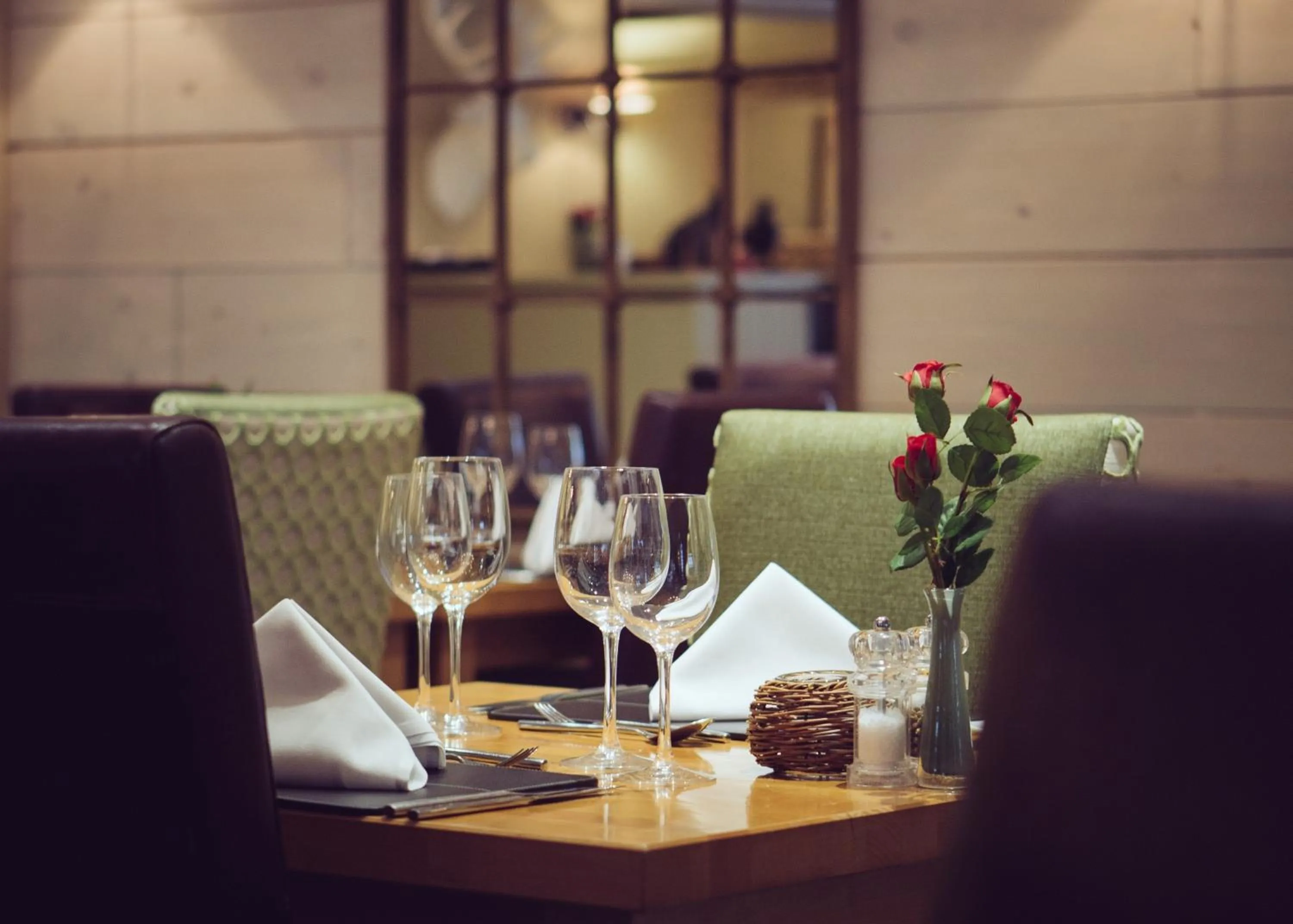 Restaurant/places to eat in Caley Hall