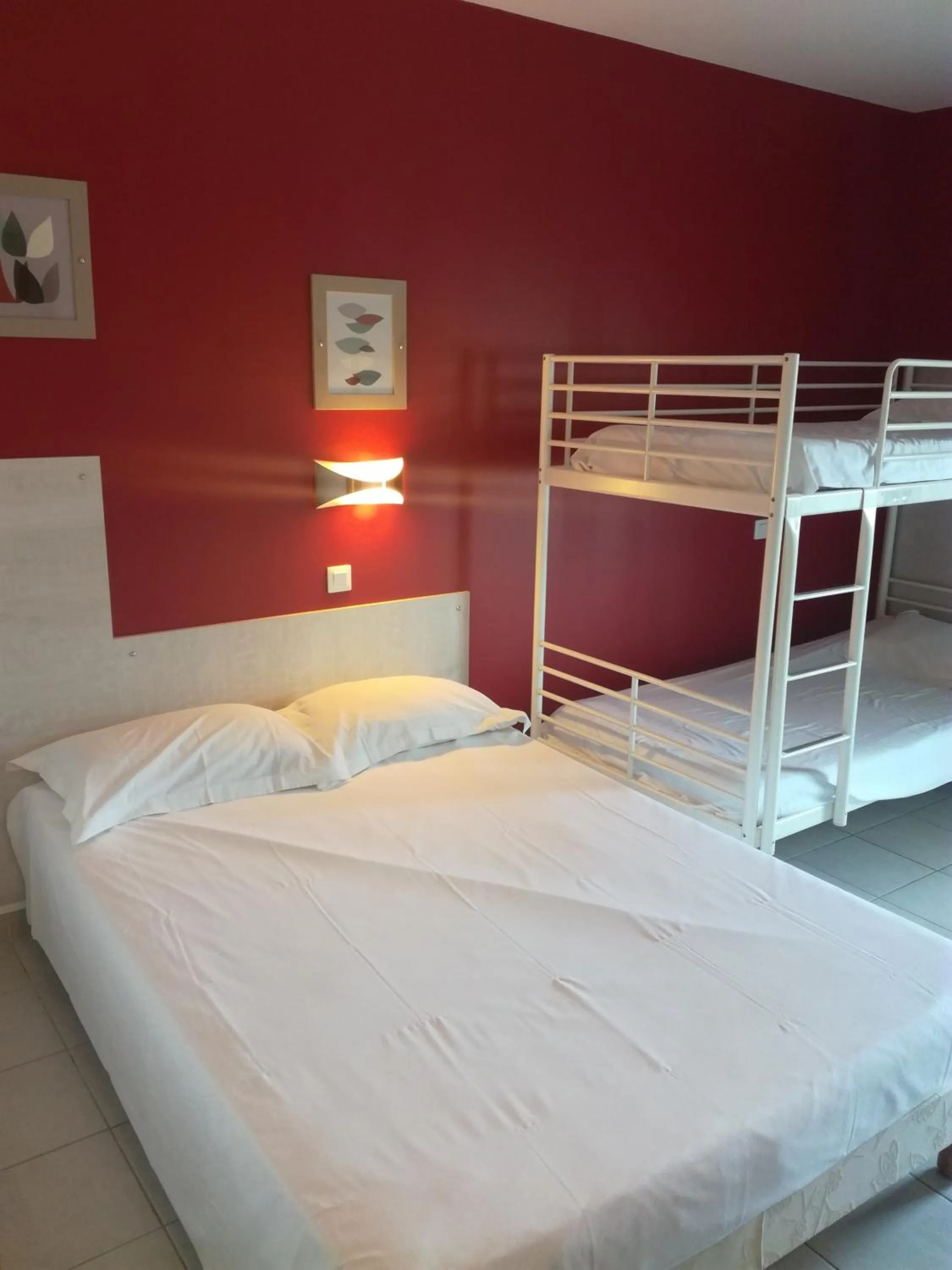 Bedroom, Bed in Fasthotel Montpellier Baillargues