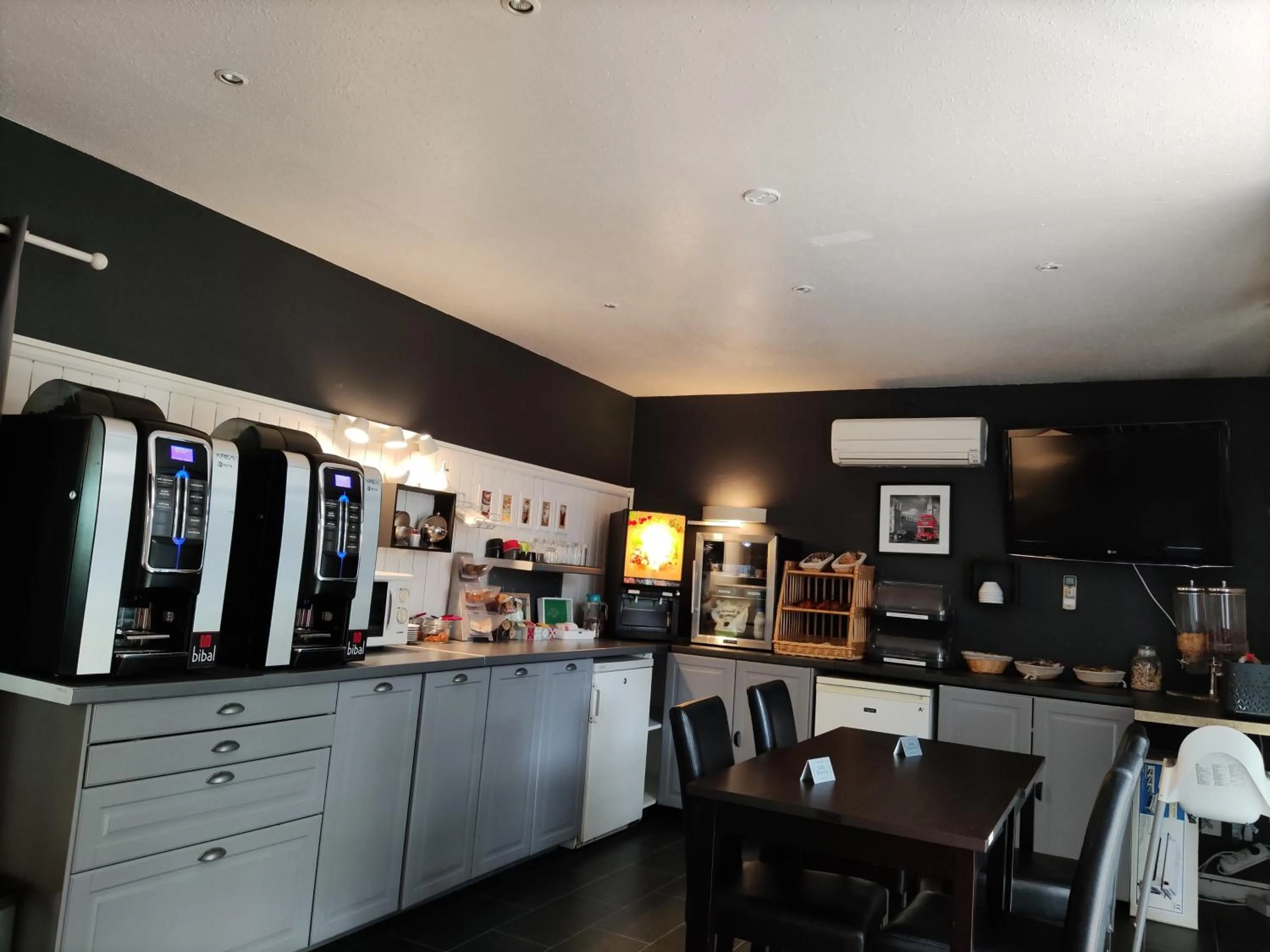 Breakfast in Fasthotel Montpellier Baillargues