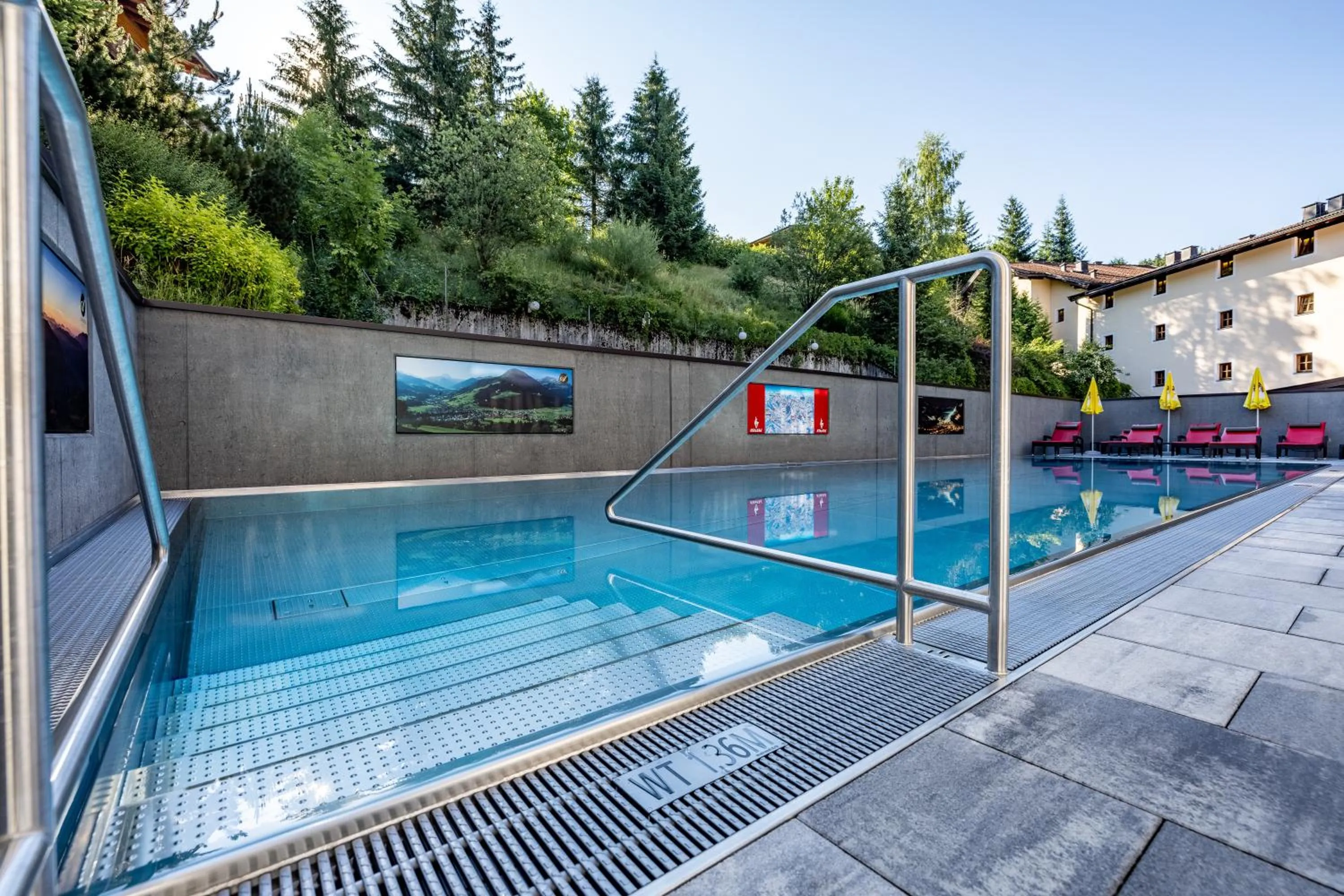 Swimming pool in Lifthotel