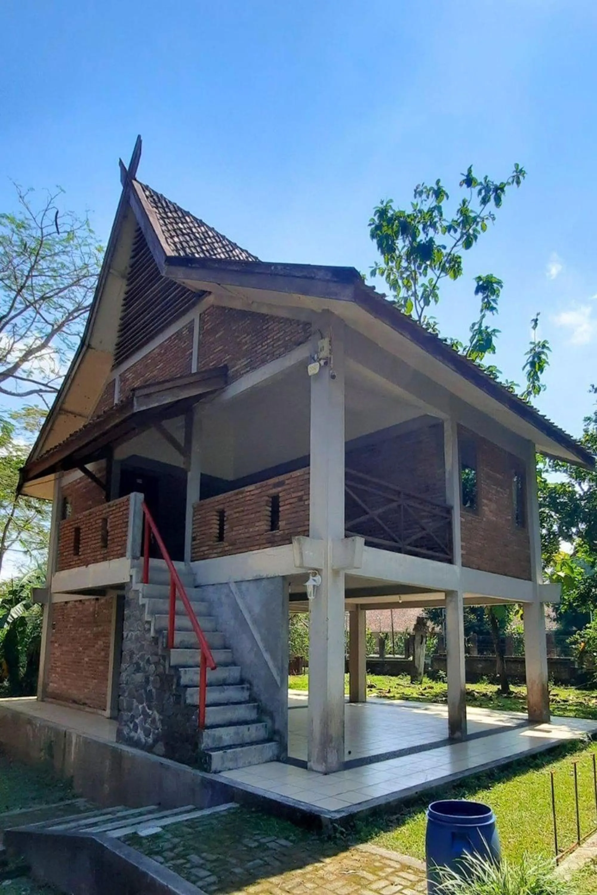 View (from property/room) in Disaster Oasis