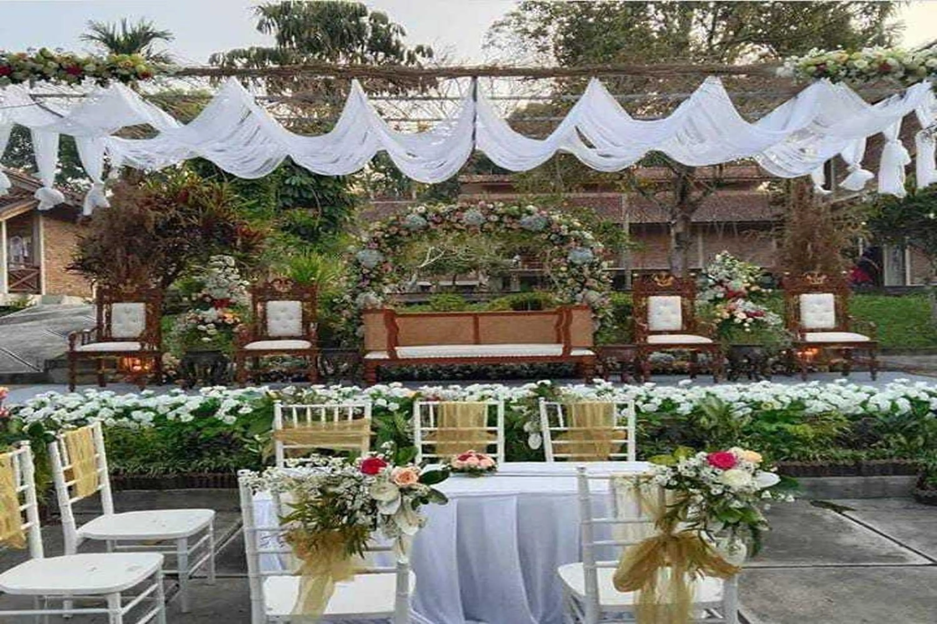 Garden in Disaster Oasis